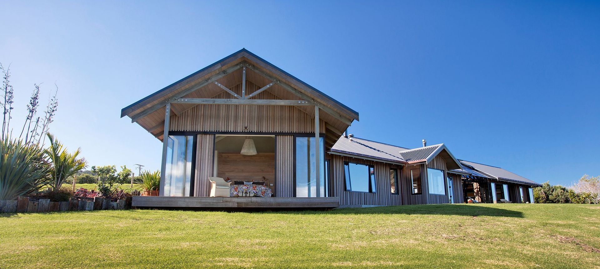 Tawharanui House banner