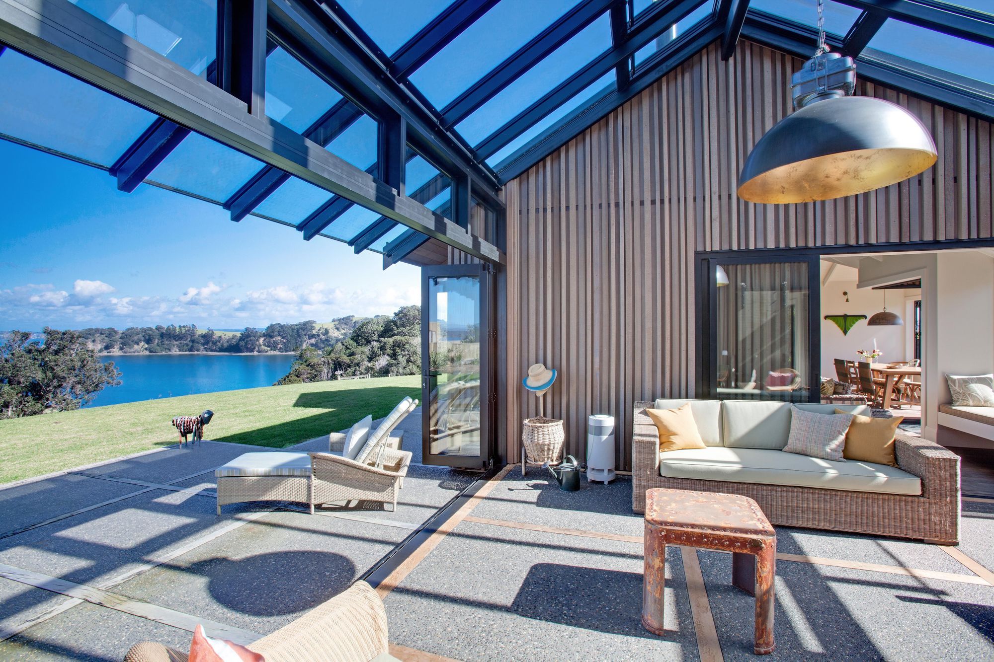 Tawharanui House