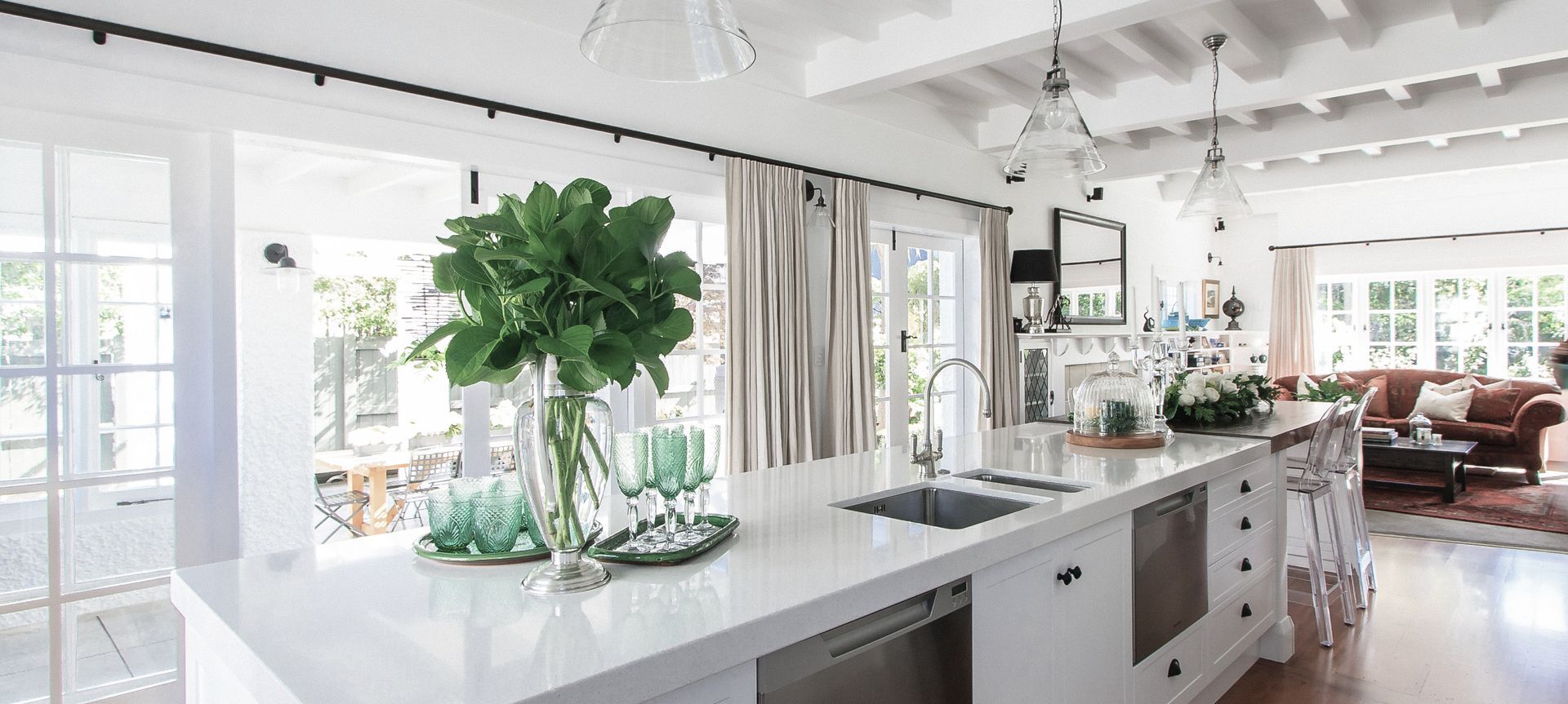 Young Kitchen & Alfresco banner
