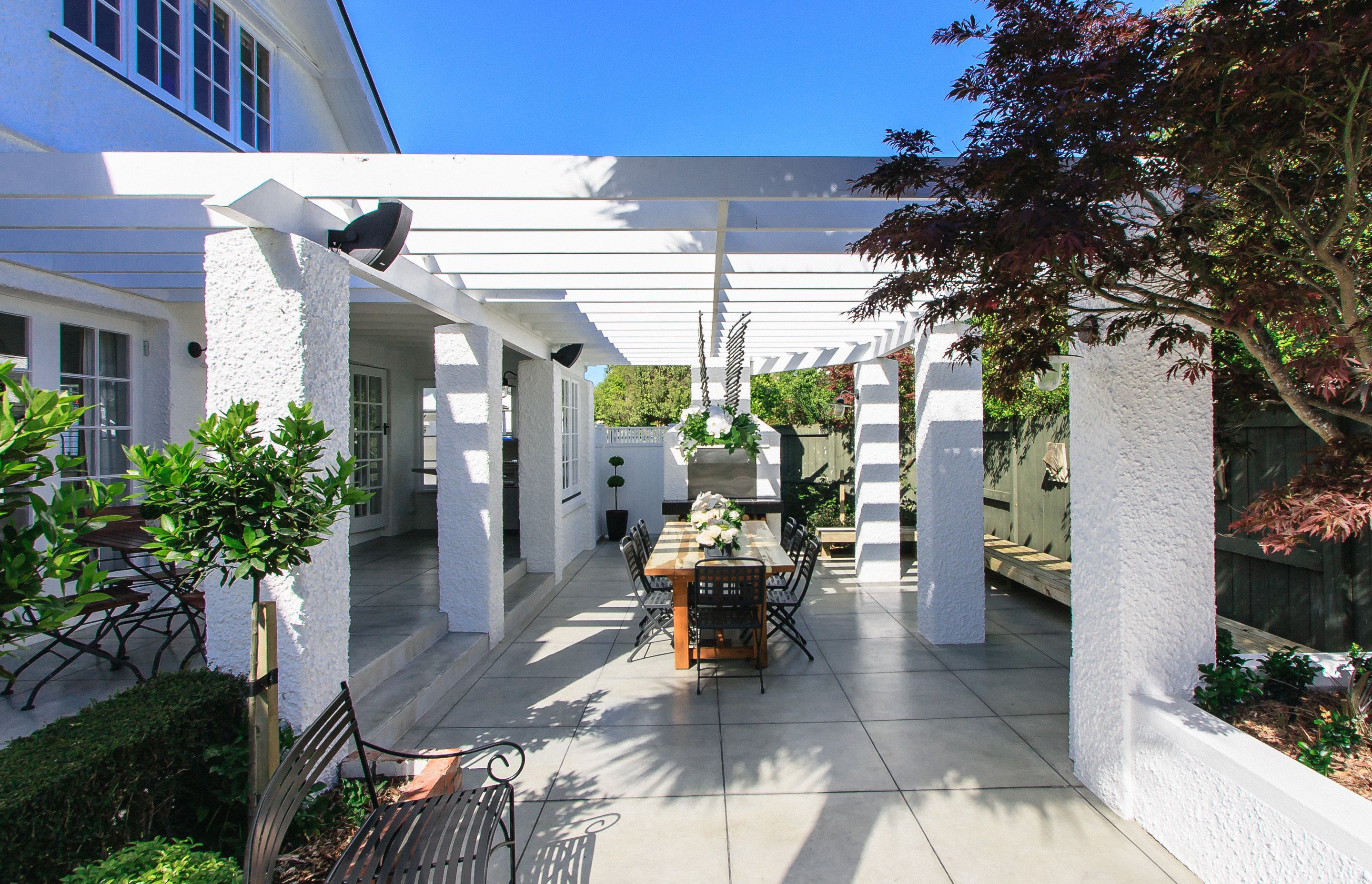Young Kitchen & Alfresco