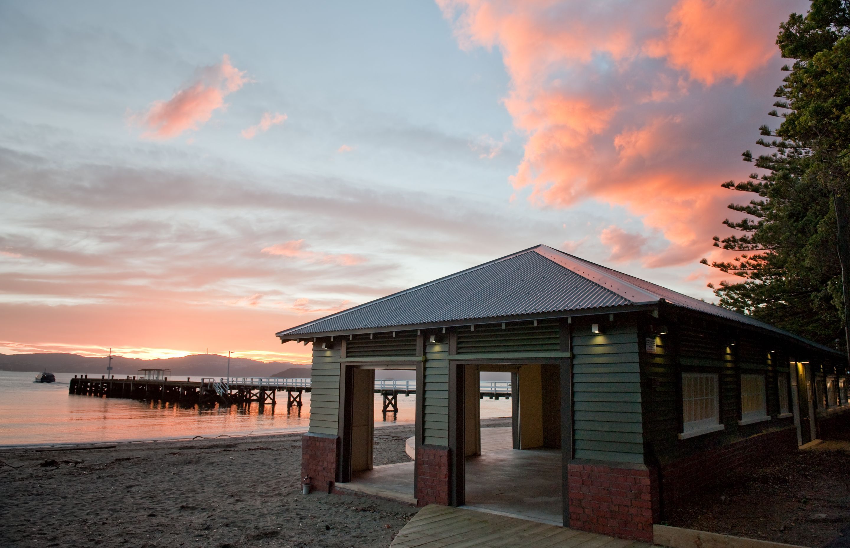 Days Bay Changing Shed