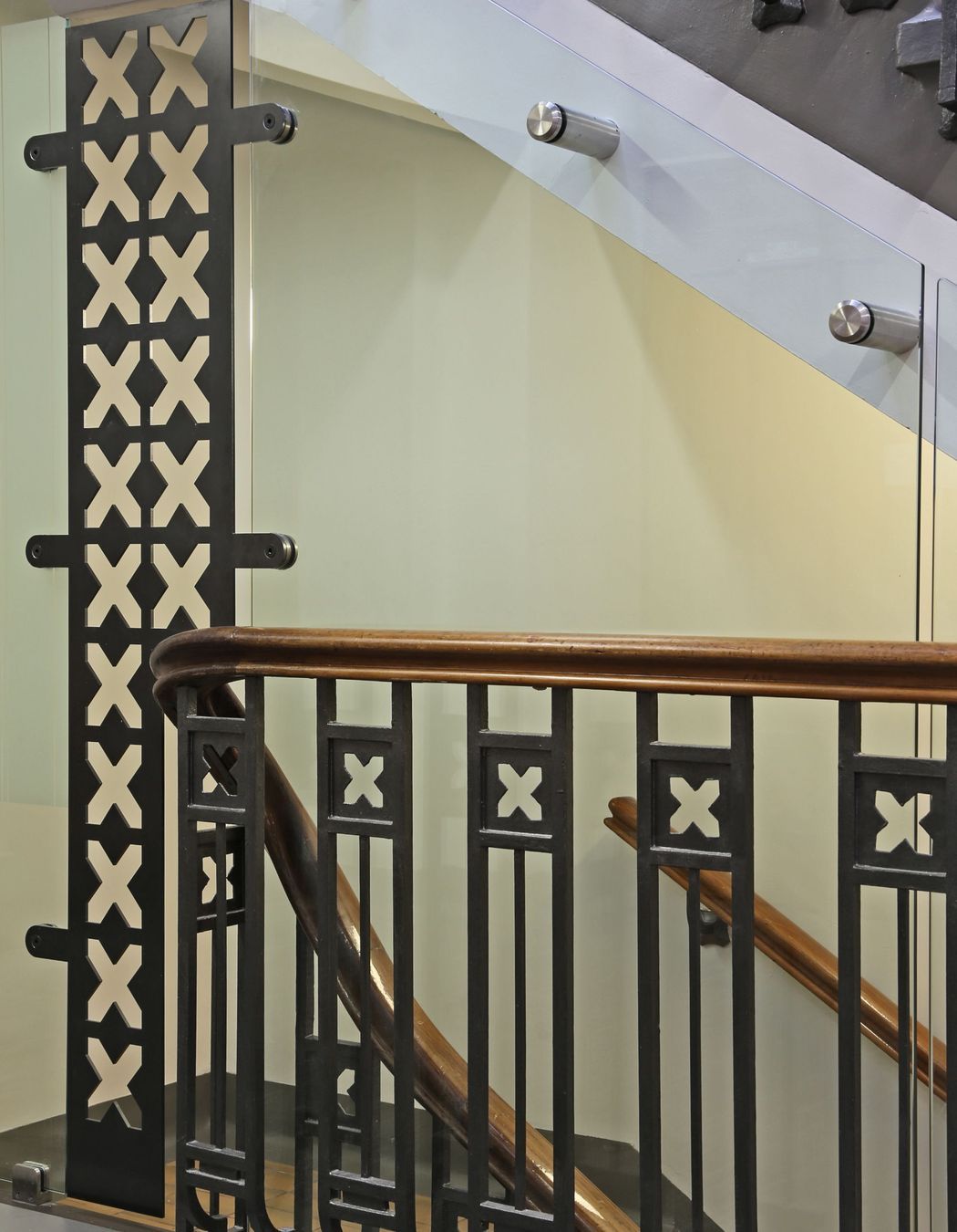 UNI OF AUCKLAND VICE-CHANCELLOR'S SUITE