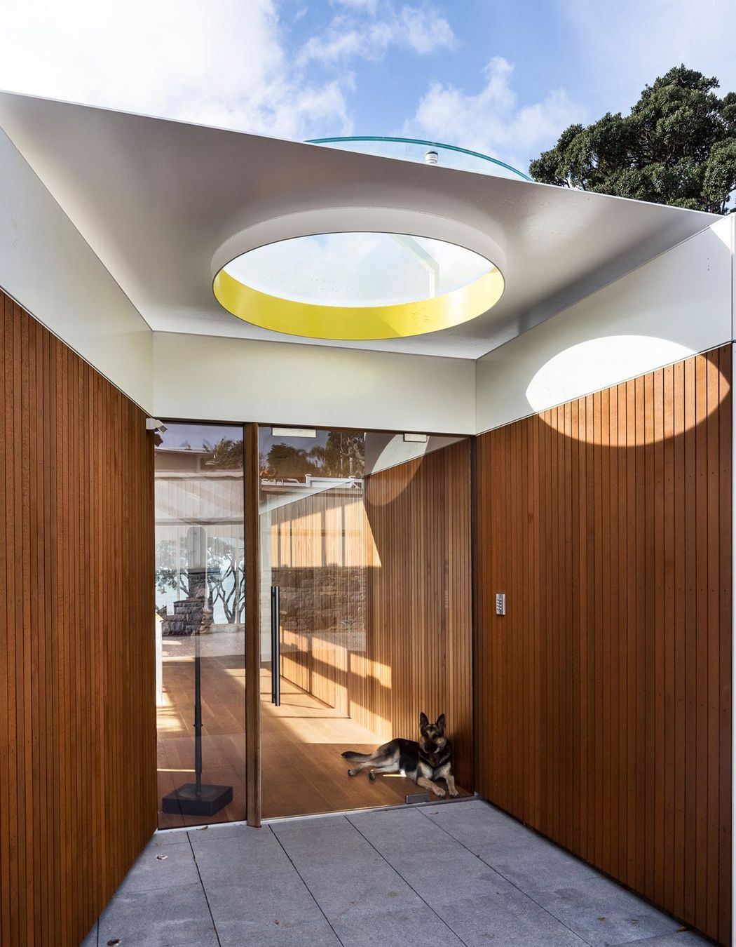 White House, Takapuna Beach