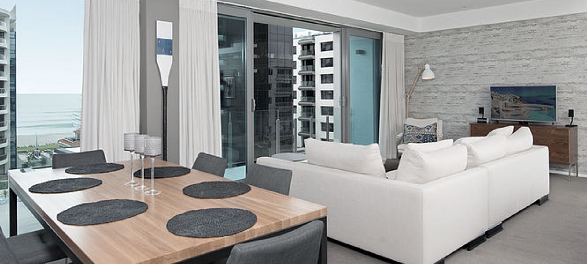 Mount Apartment banner