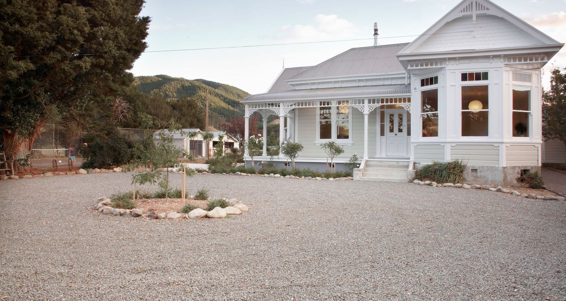 Whiteman's Valley Home banner