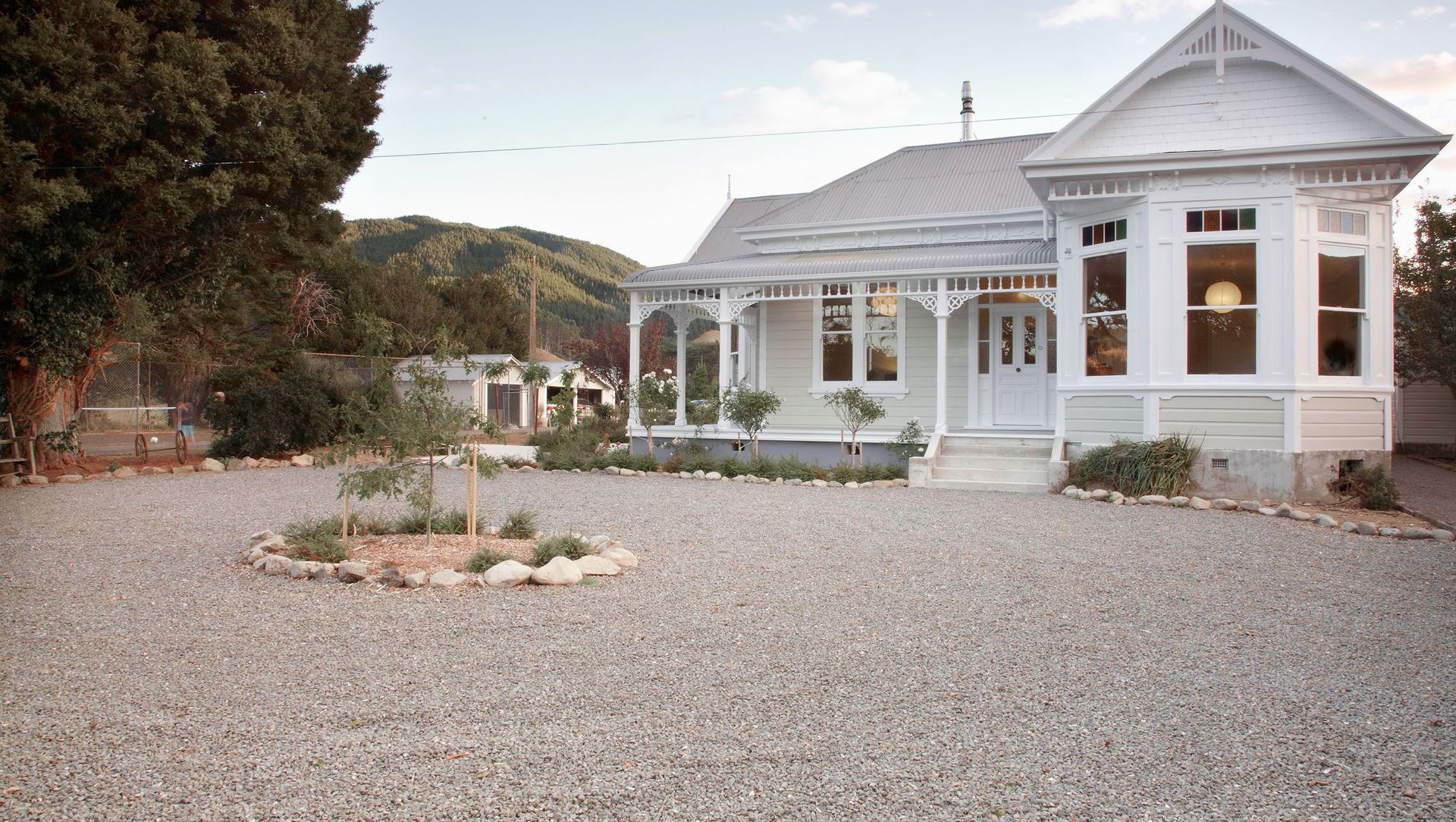Whiteman's Valley Home banner