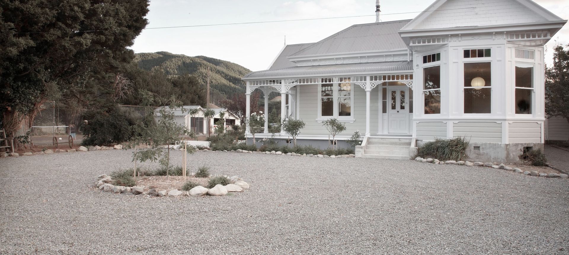 Whiteman's Valley Home banner
