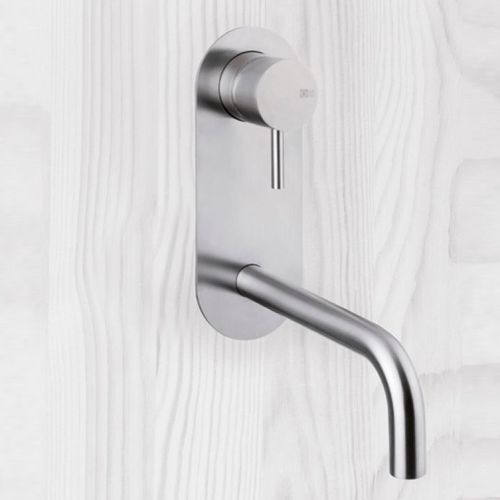 Source 13 30 Wall Mounted Bath Mixer by QUADRO