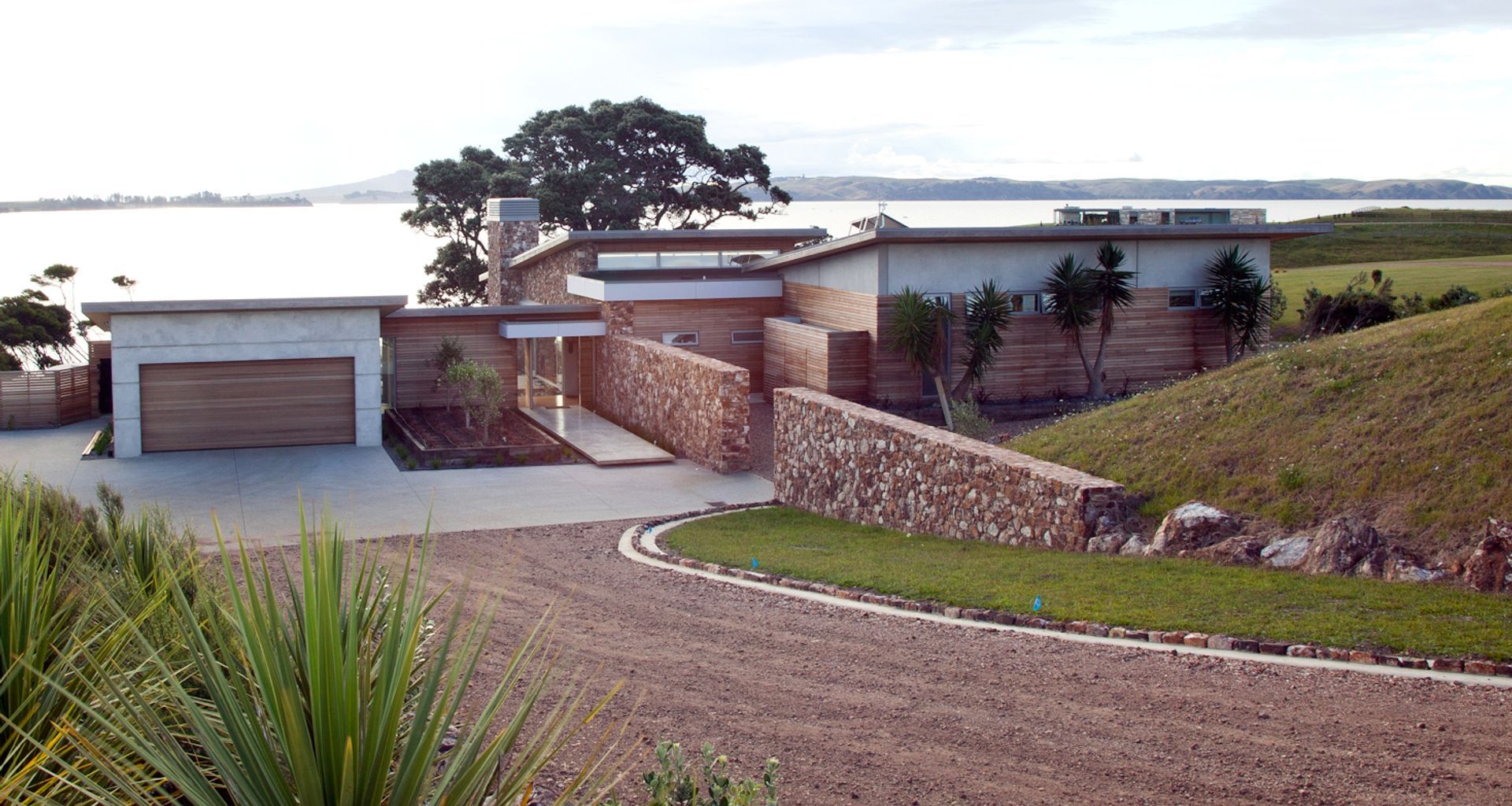 Cable Bay banner