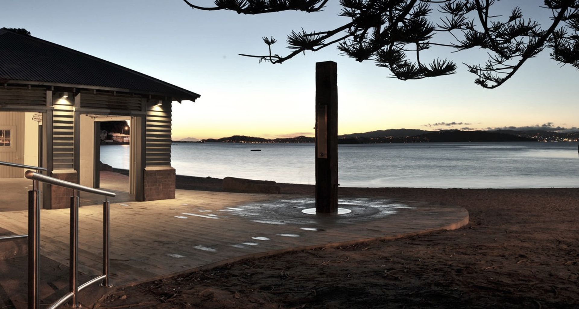 Days Bay Changing Shed banner