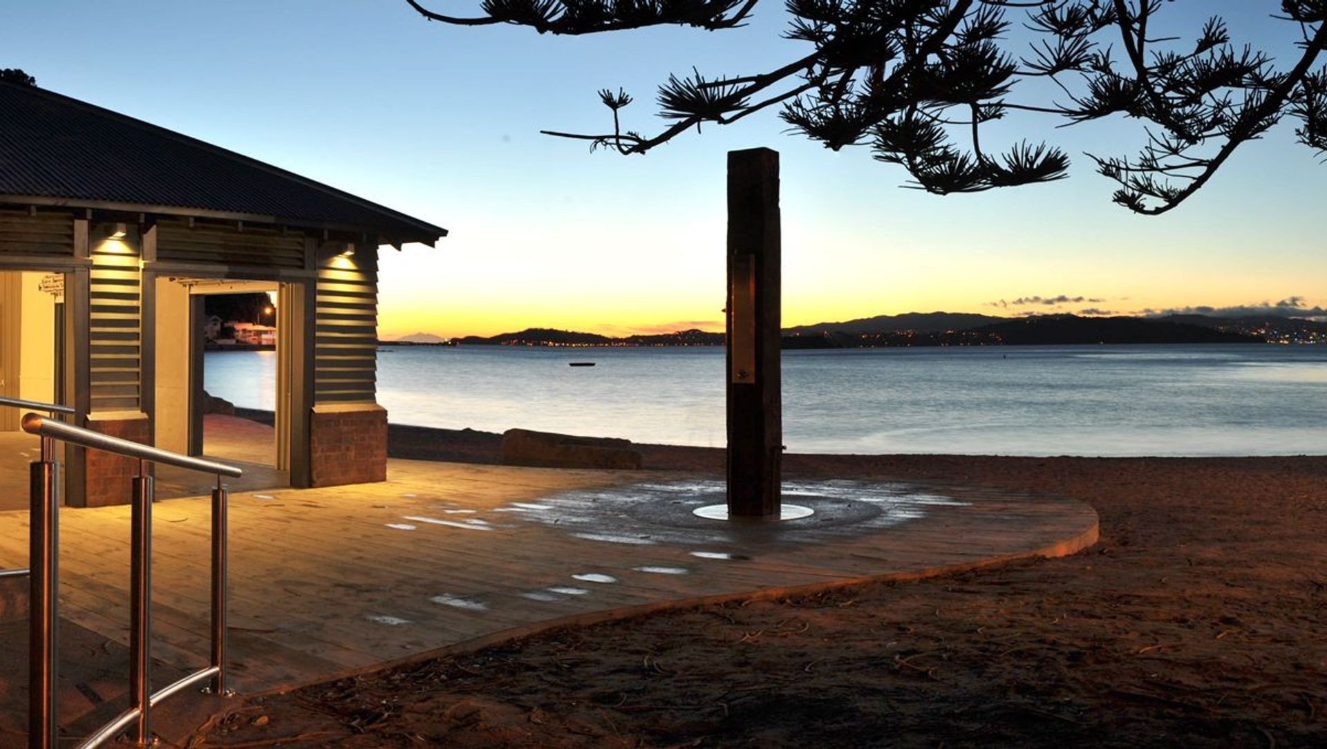 Days Bay Changing Shed banner