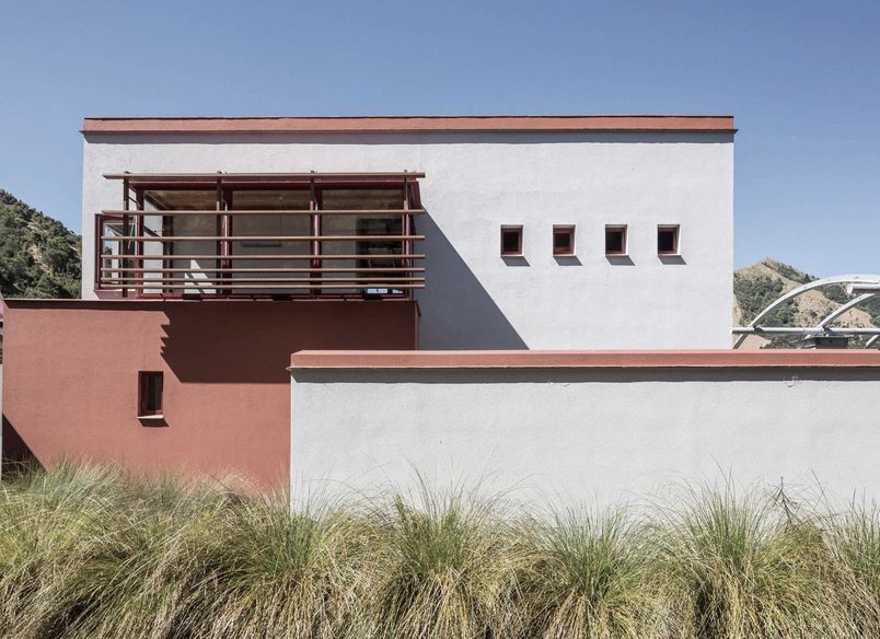Longbush House