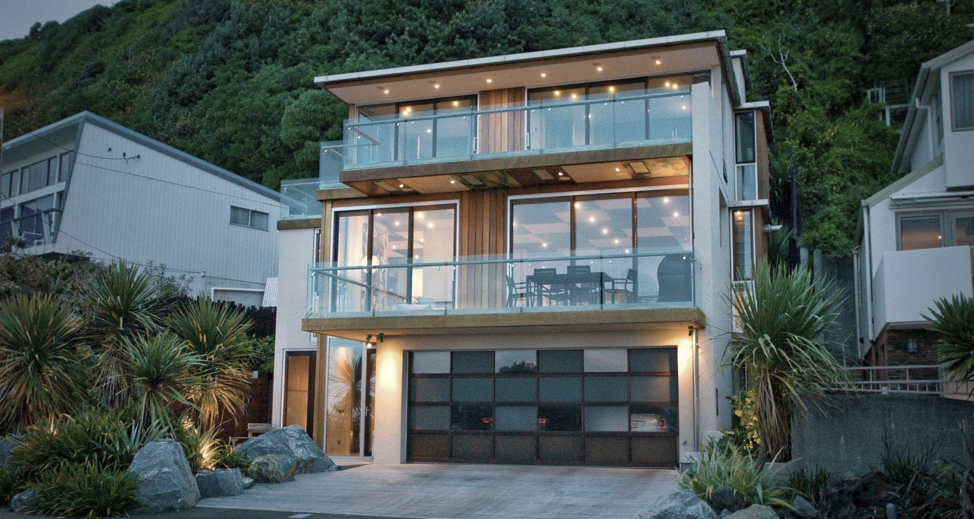 Pukerua Beach House banner
