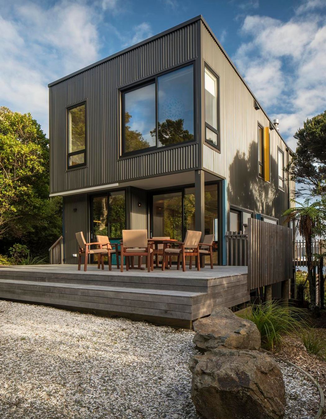 STEWART ISLAND CRIB