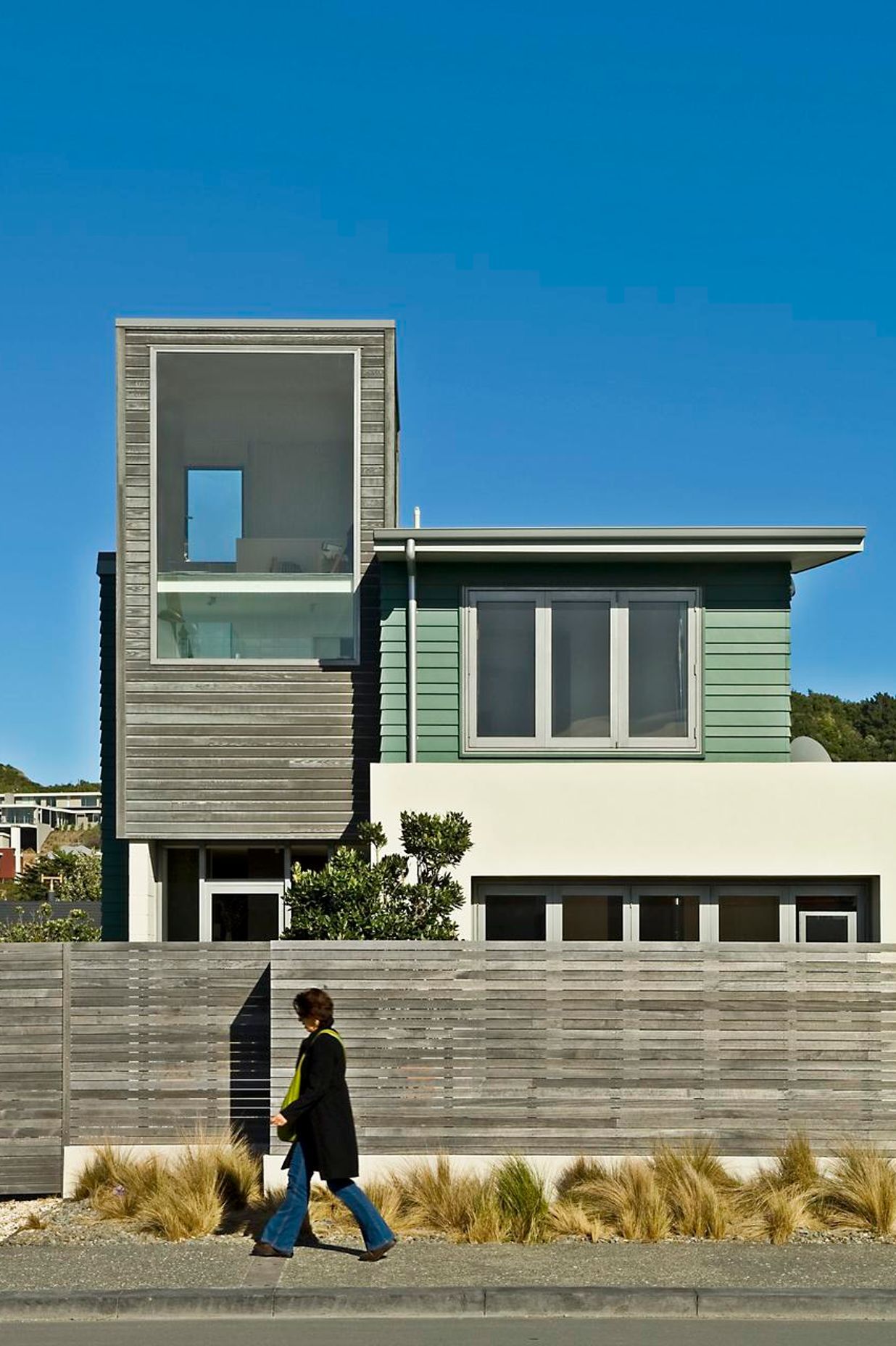 SEATOUN BEACH HOUSING