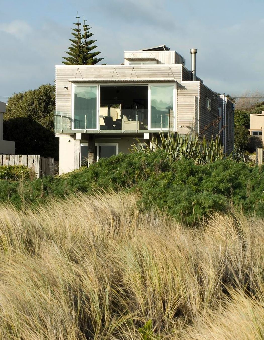 KAPITI BEACH HOUSE