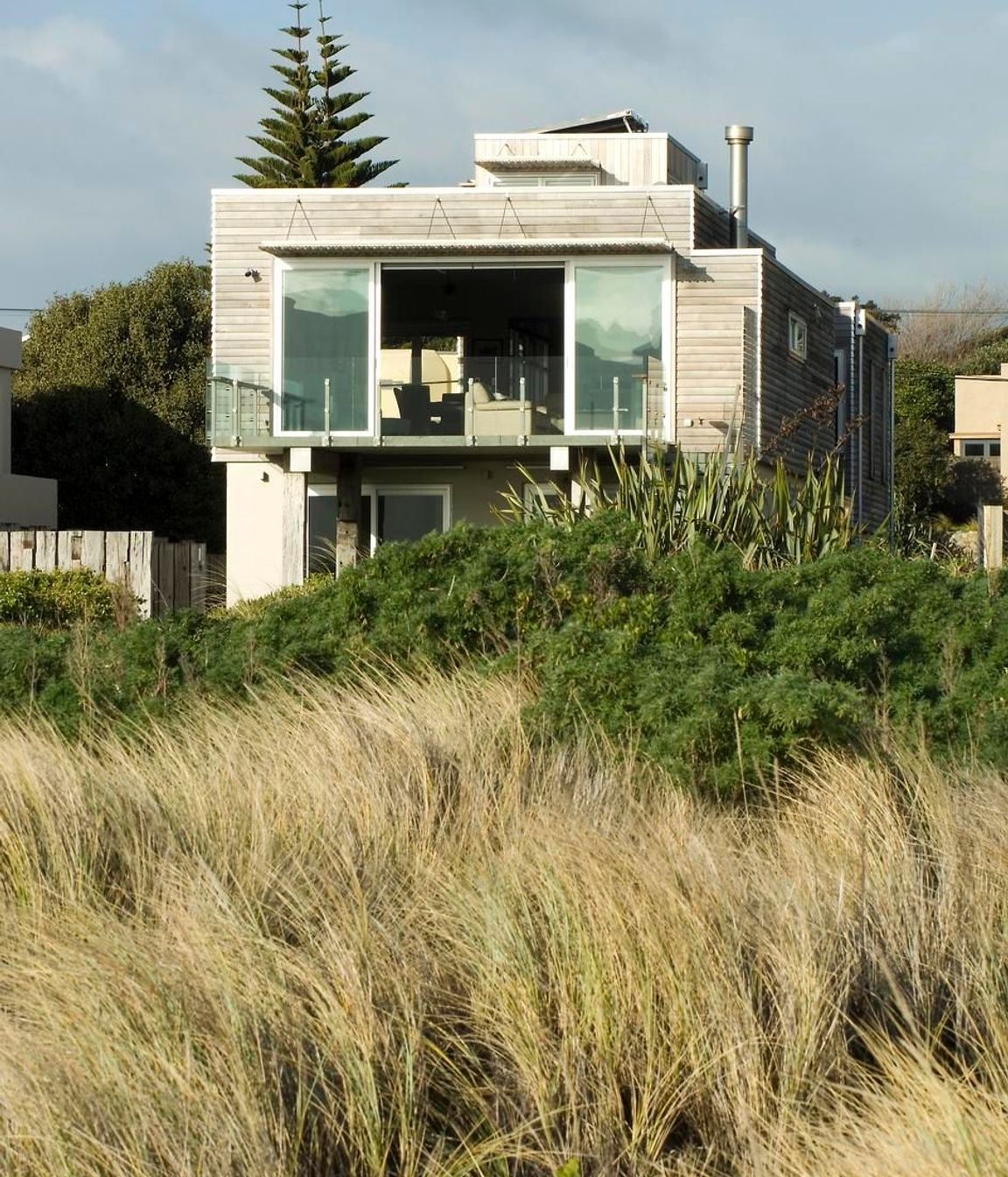 KAPITI BEACH HOUSE