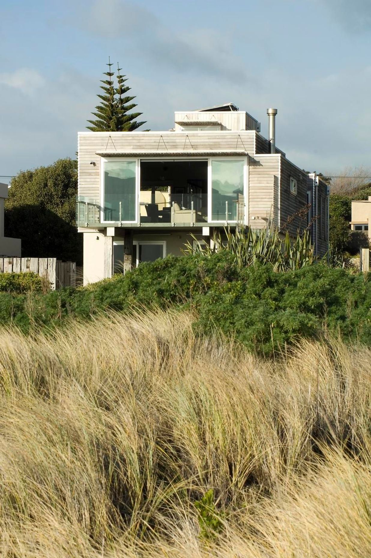 KAPITI BEACH HOUSE