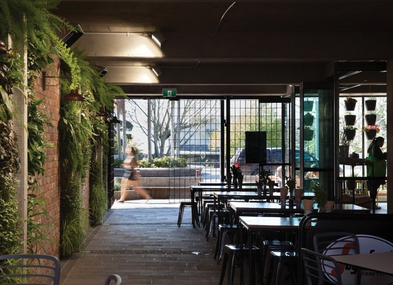 40th & Hurstmere