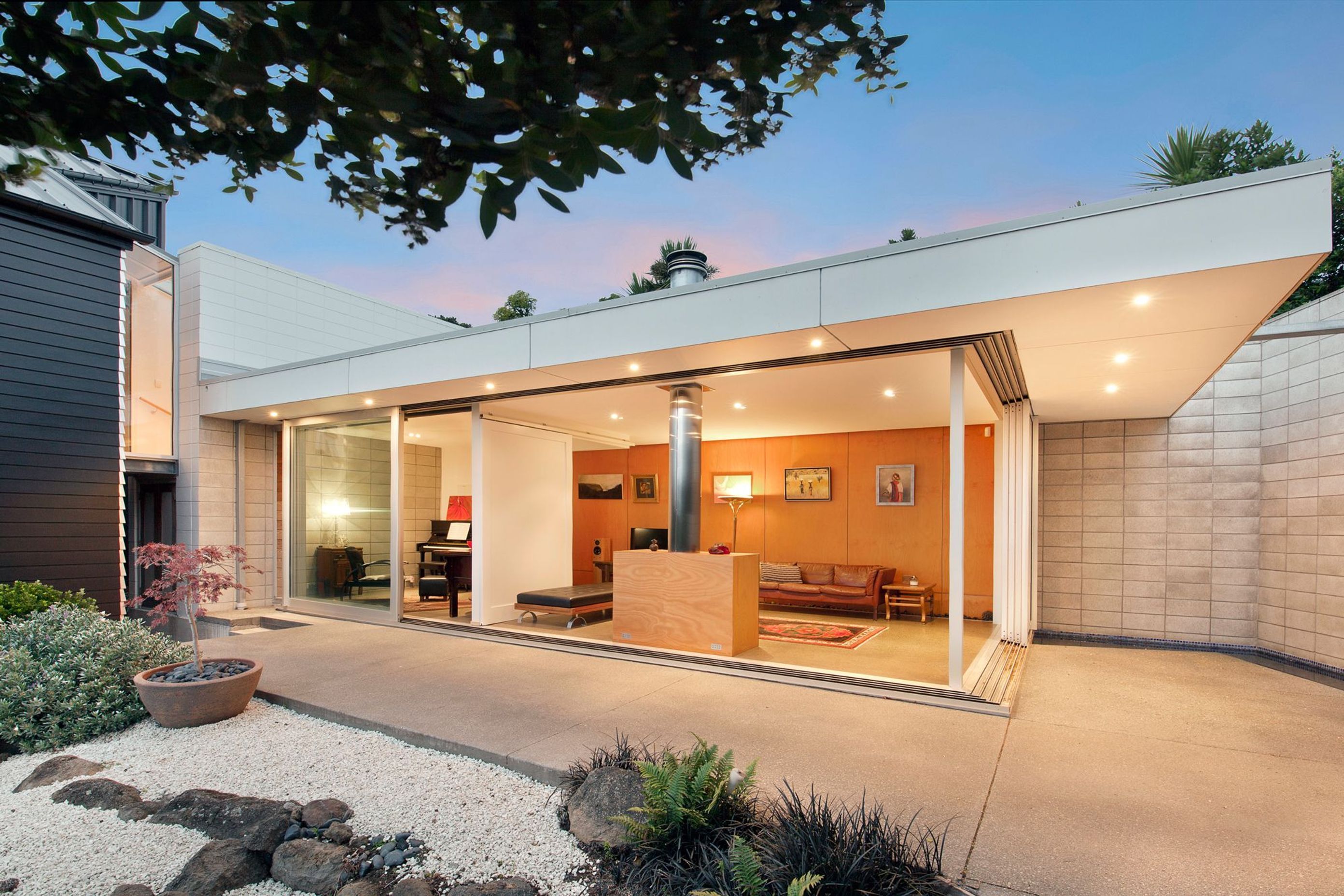 Sumner Home