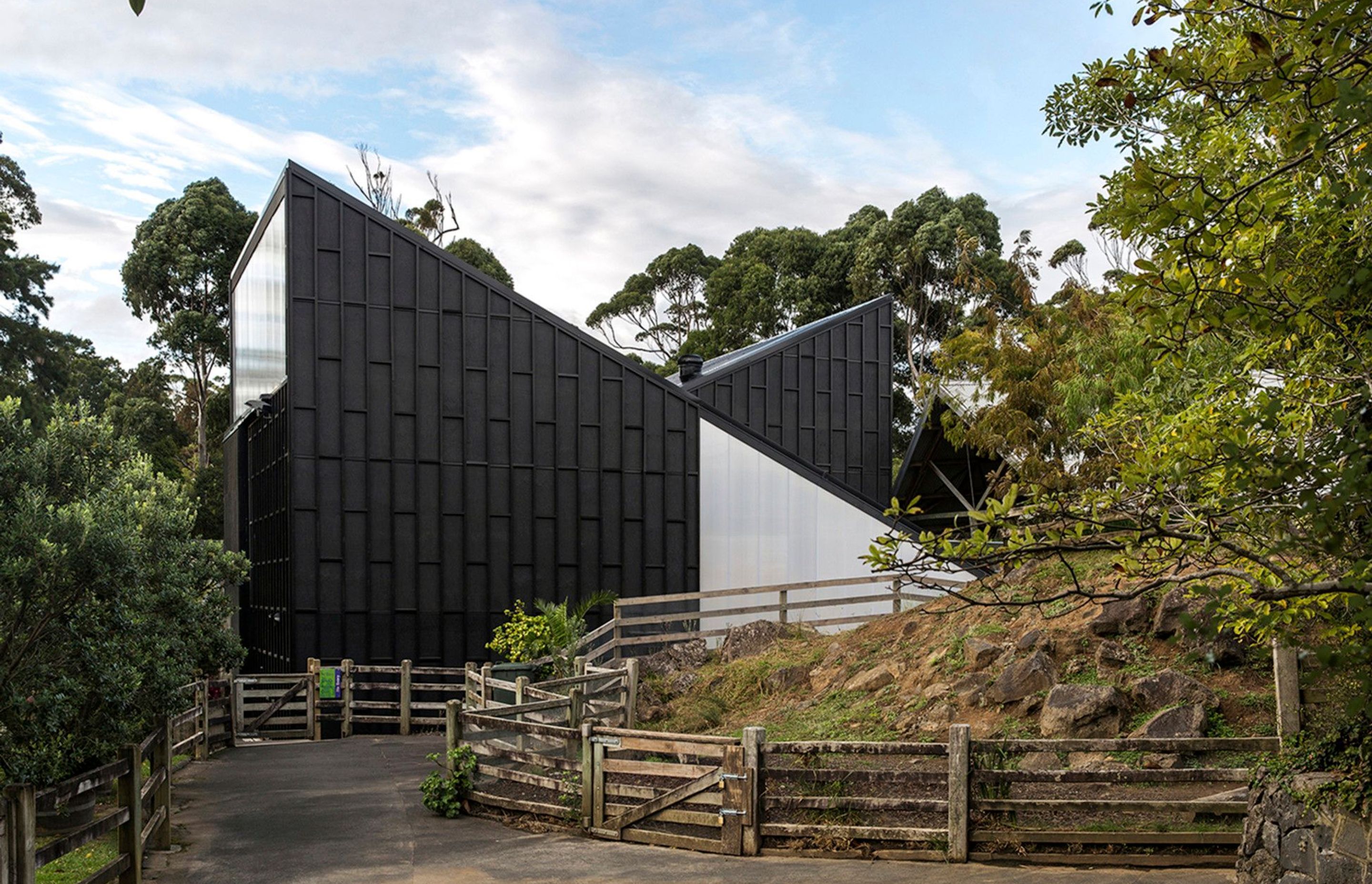 Auckland Zoo Giraffe House