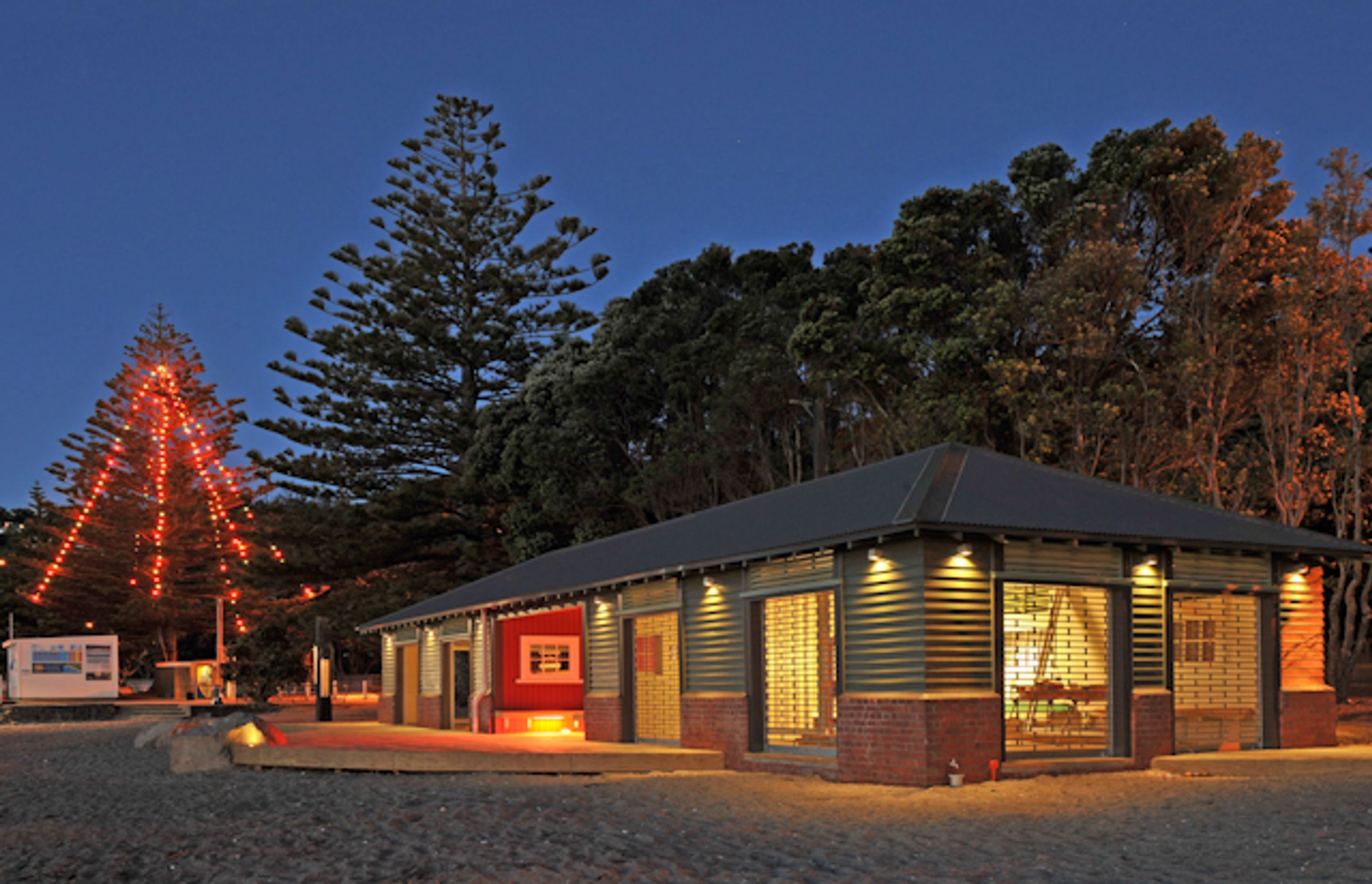 Days Bay Changing Shed