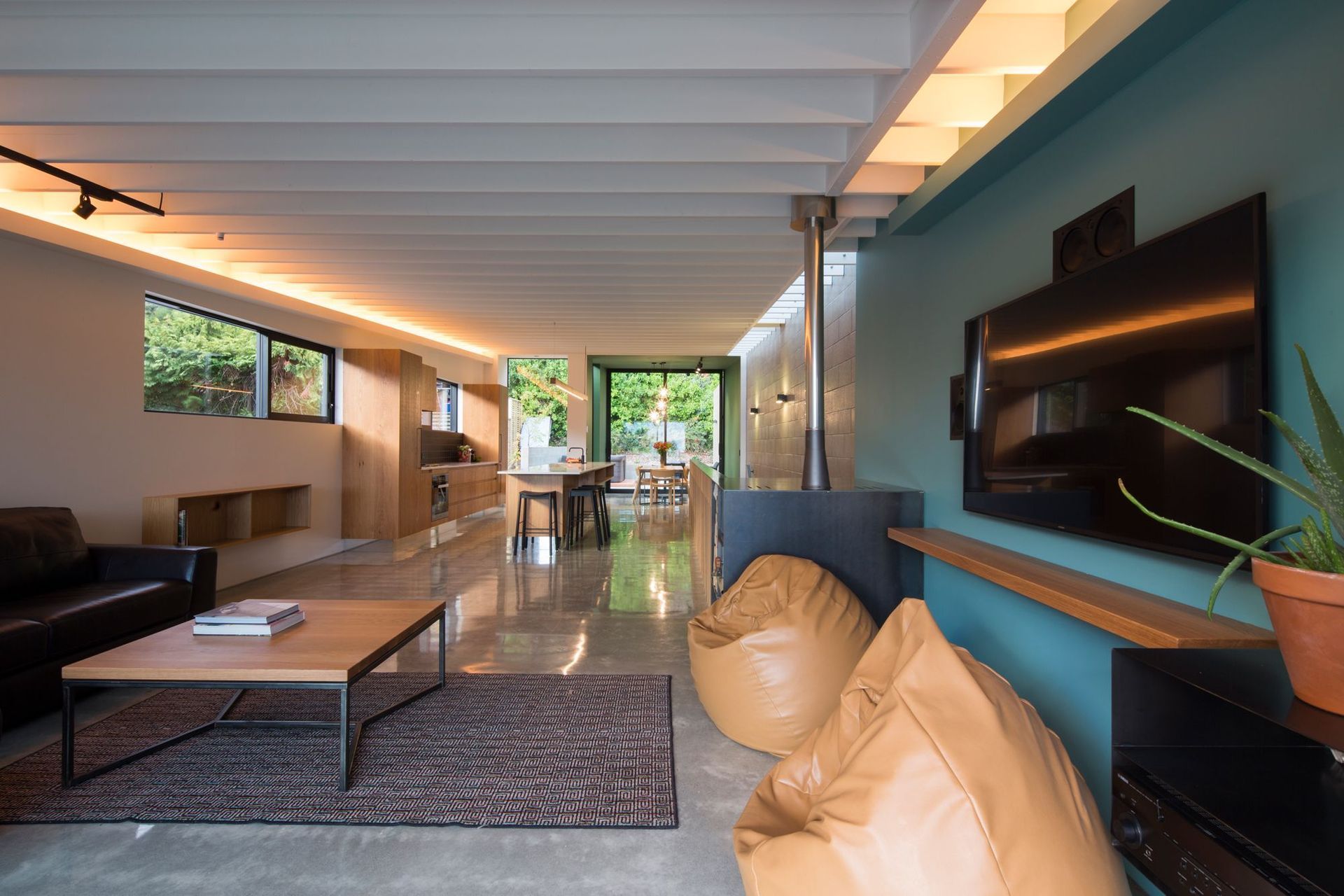 73A HALLENSTEIN STREET