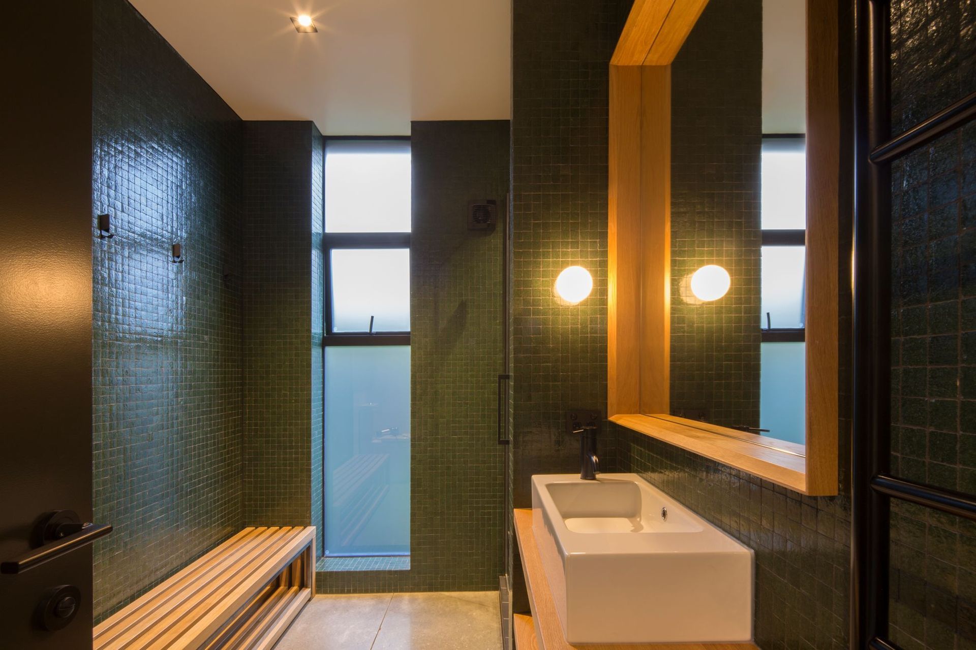 73B HALLENSTEIN STREET