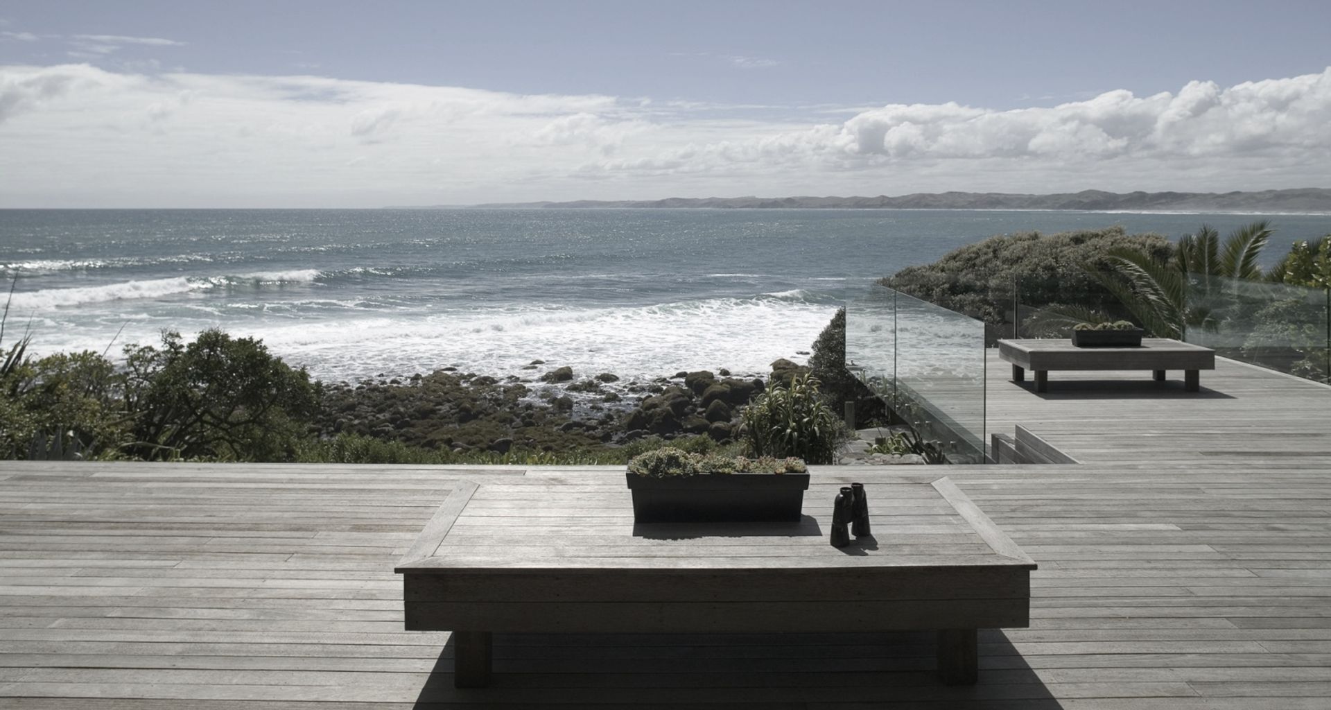 Raglan House banner