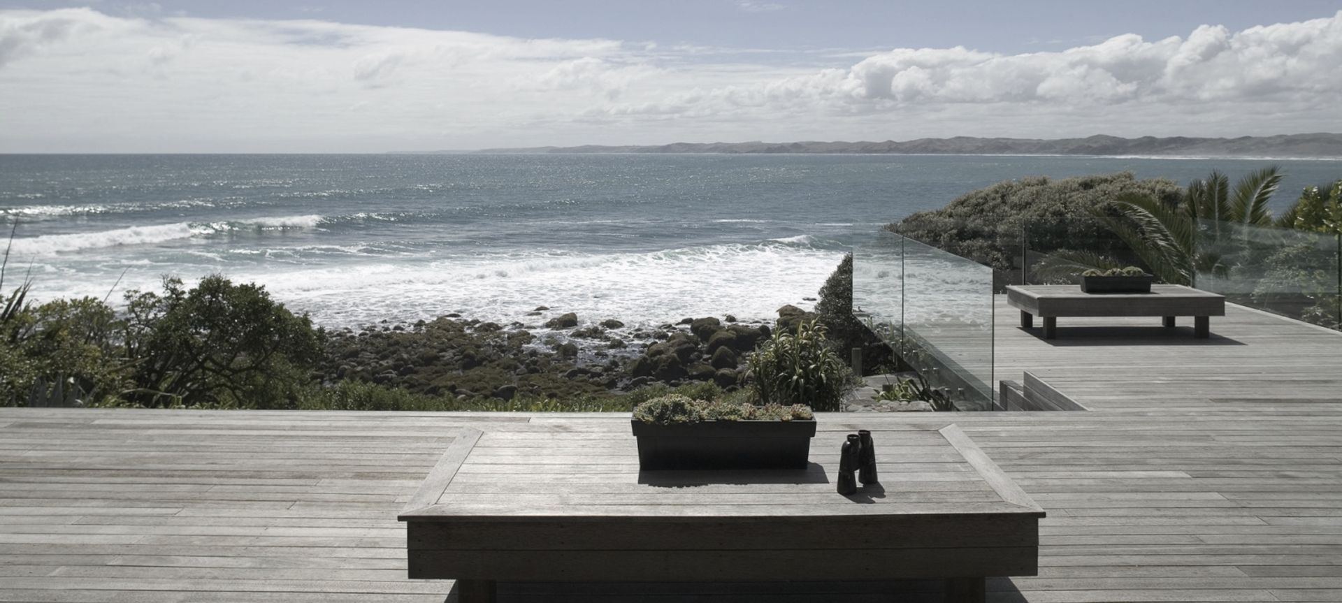 Raglan House banner