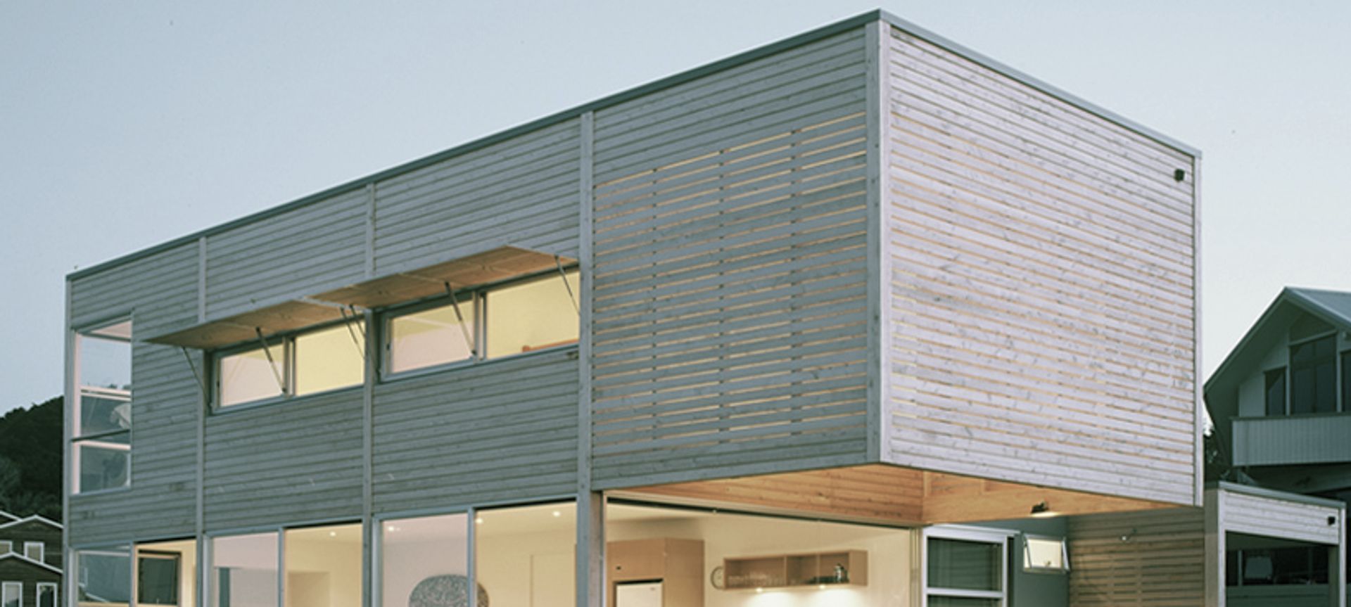 Langs Beach House banner