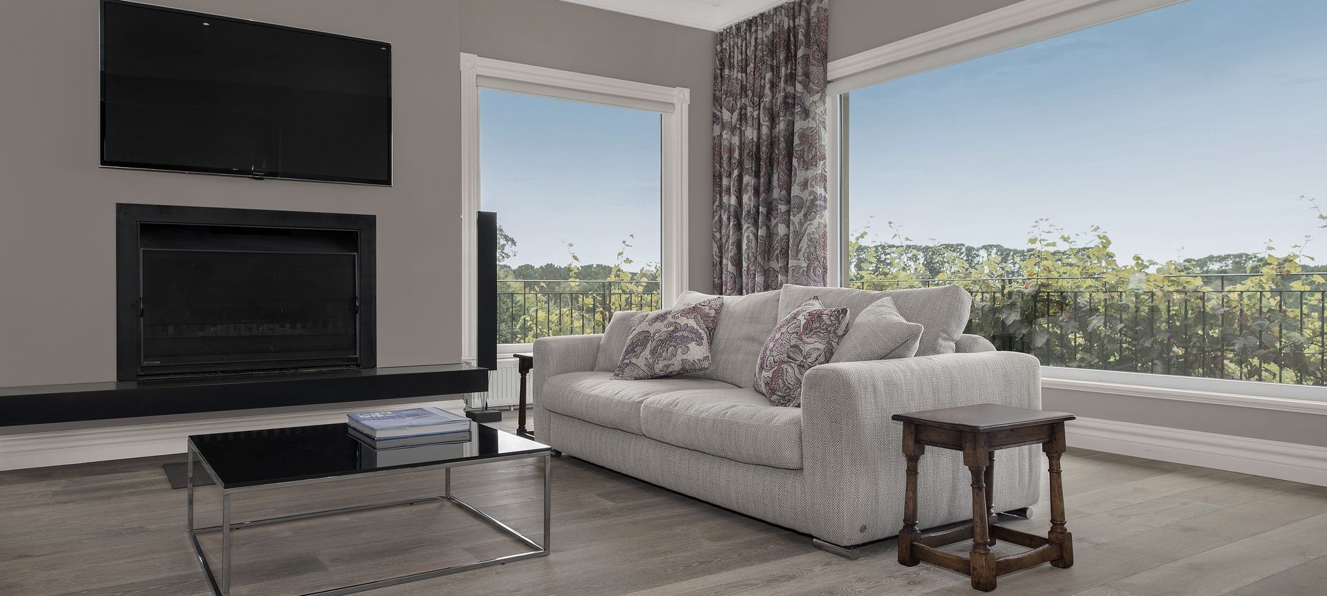 Jill Dunn French Oak Flooring banner
