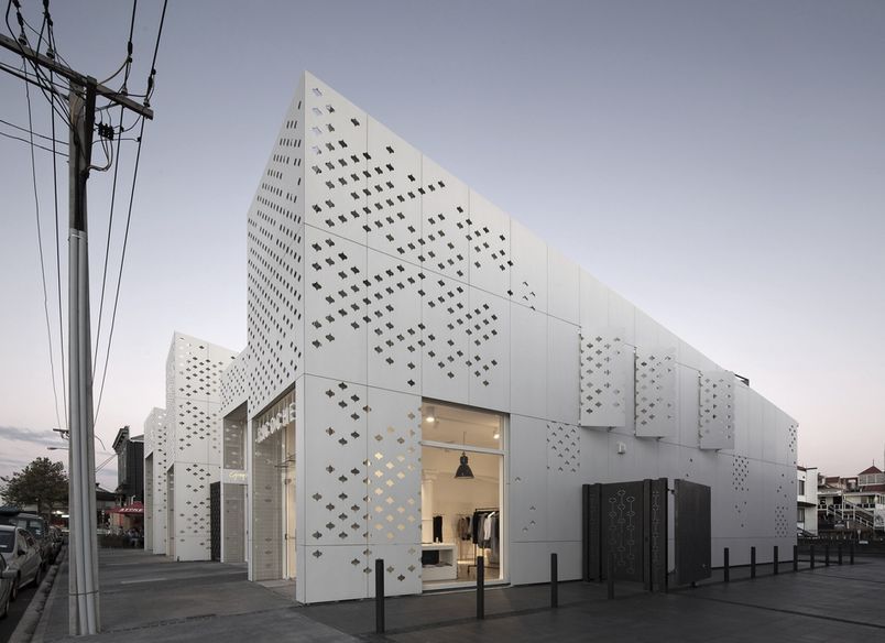 Mackelvie Street Retail