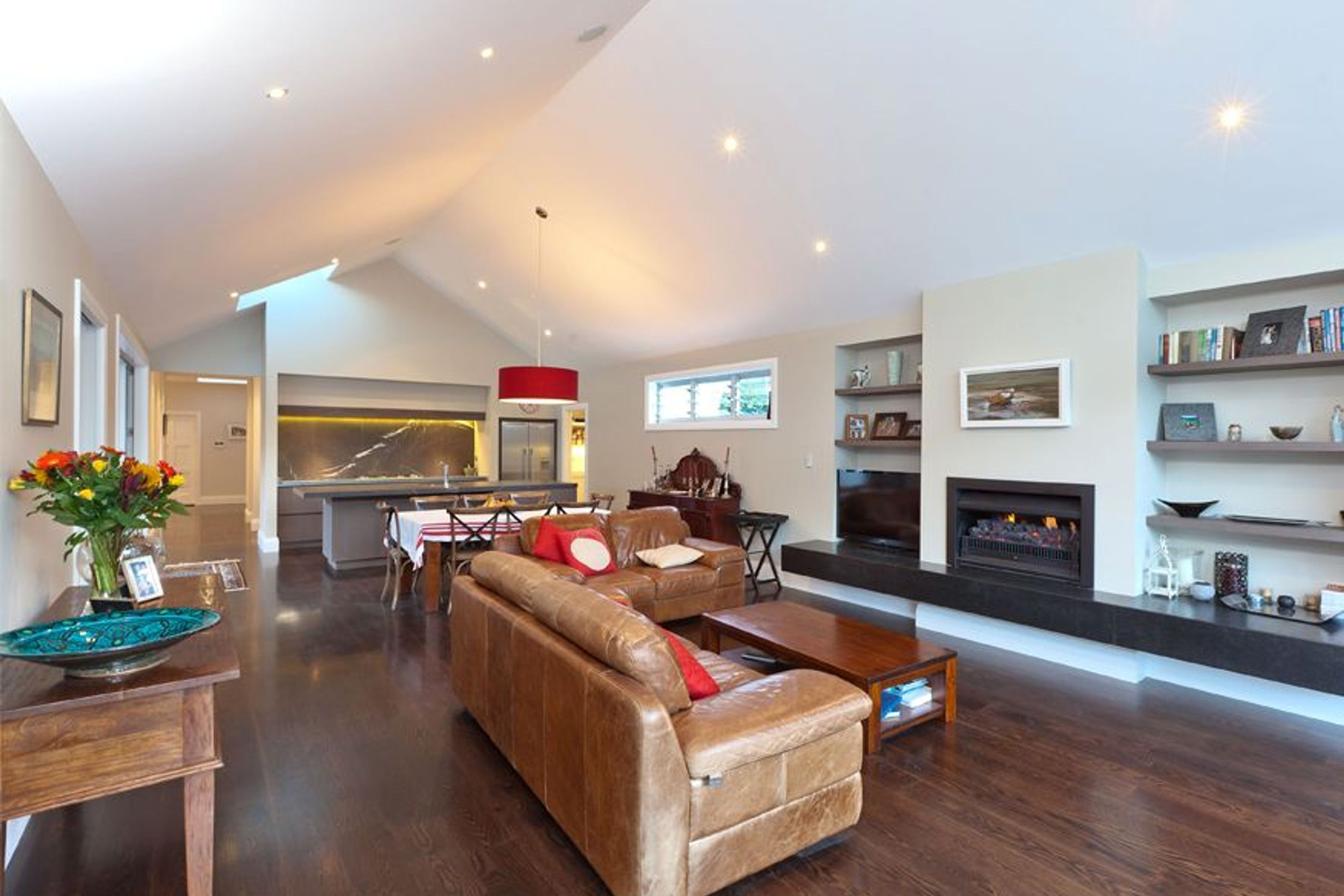 Robertson Residence