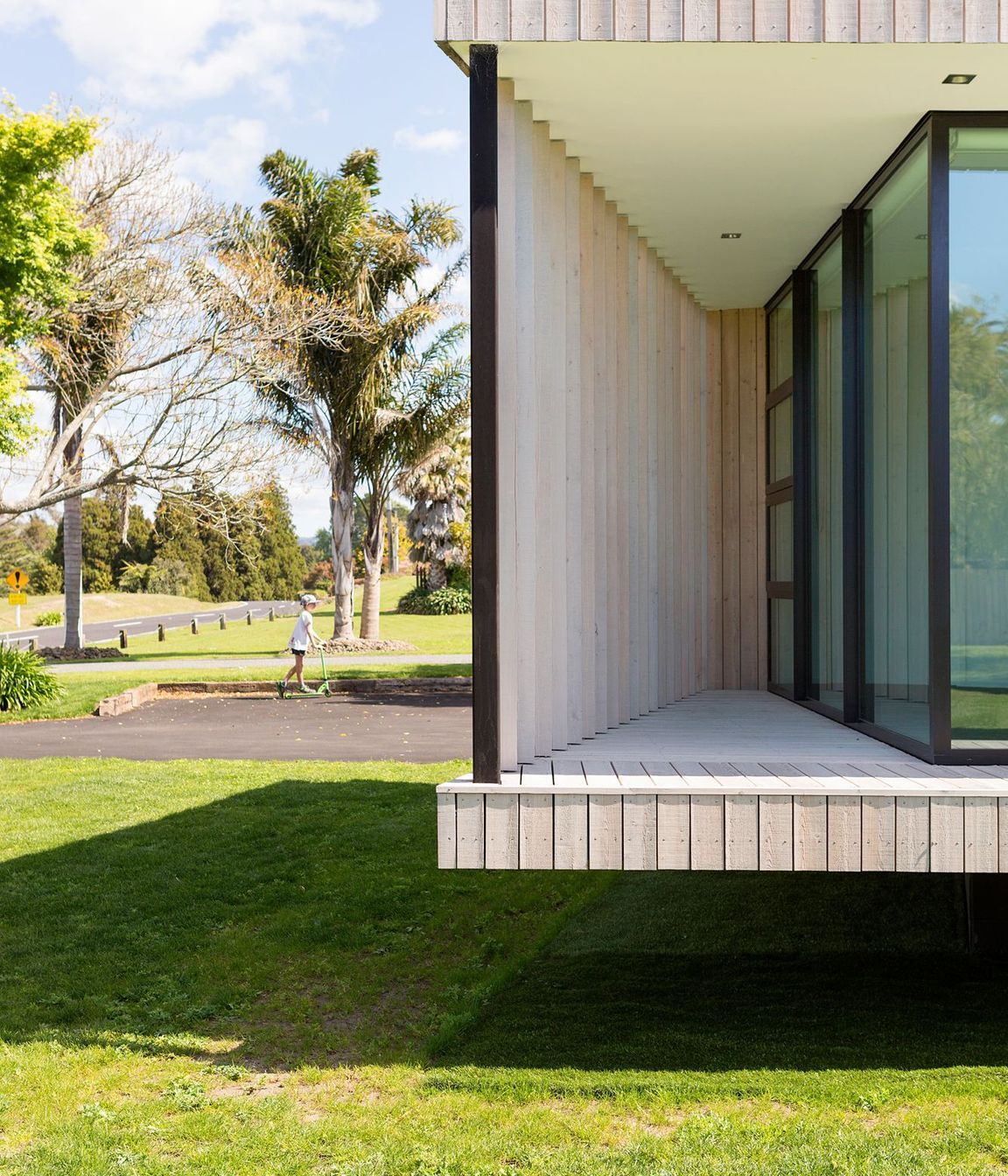 Floating Boxes