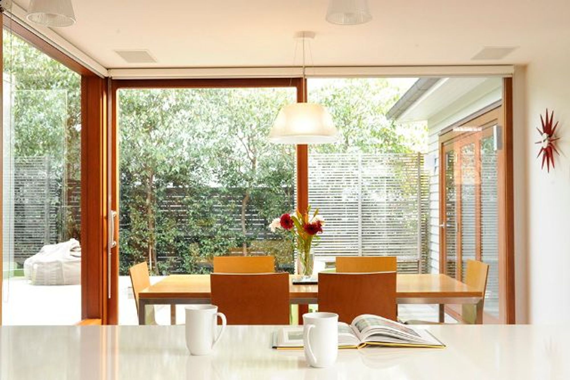 View Road House