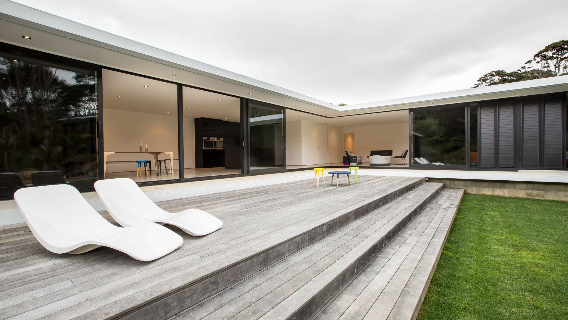 V House by CHRIS TATE banner