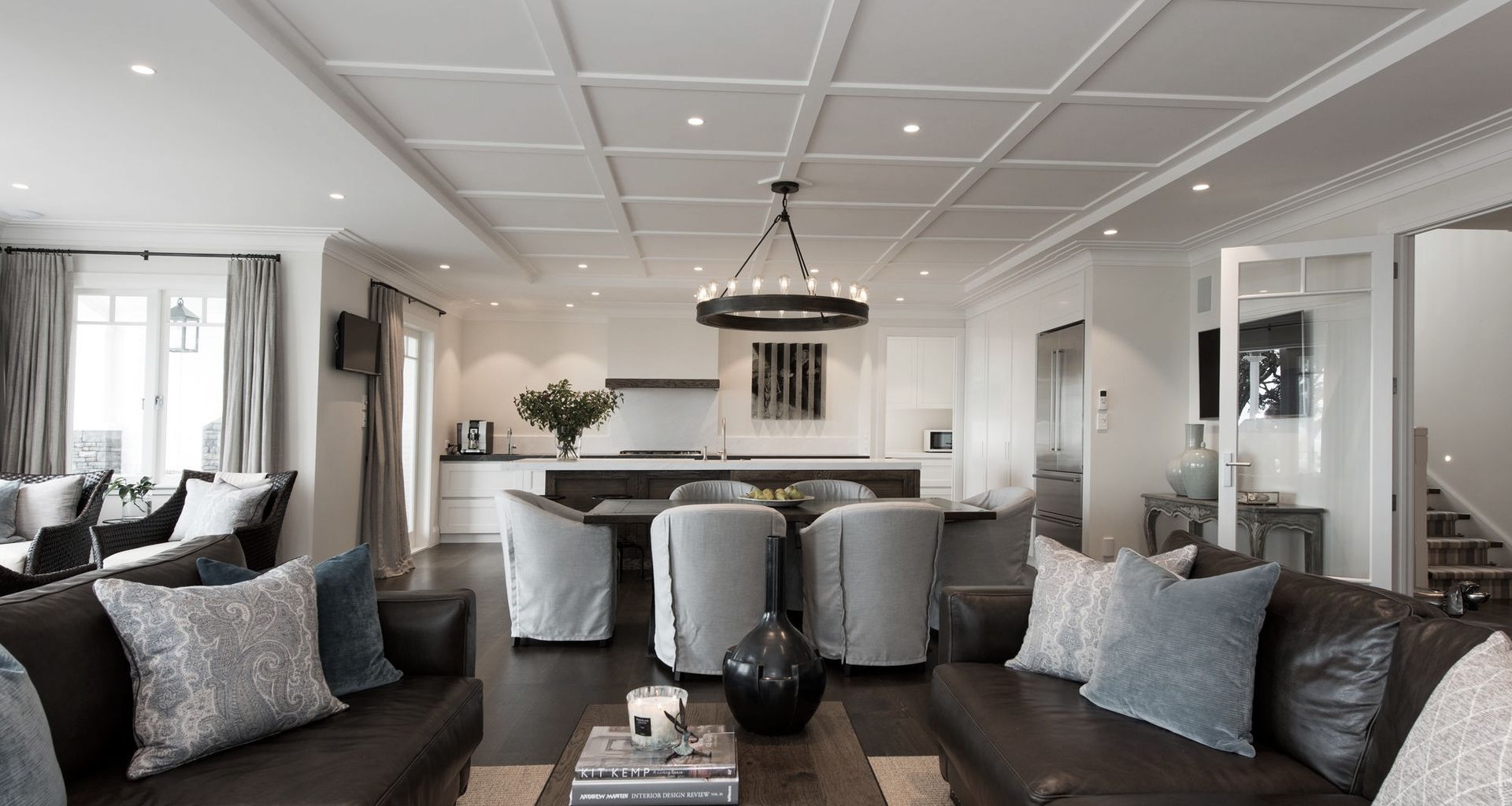 Auckland Beach House banner