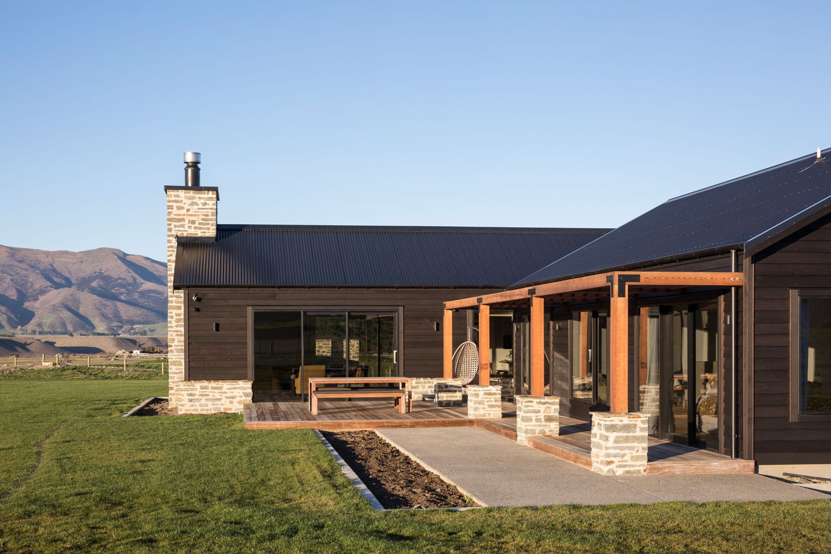 Clutha River House