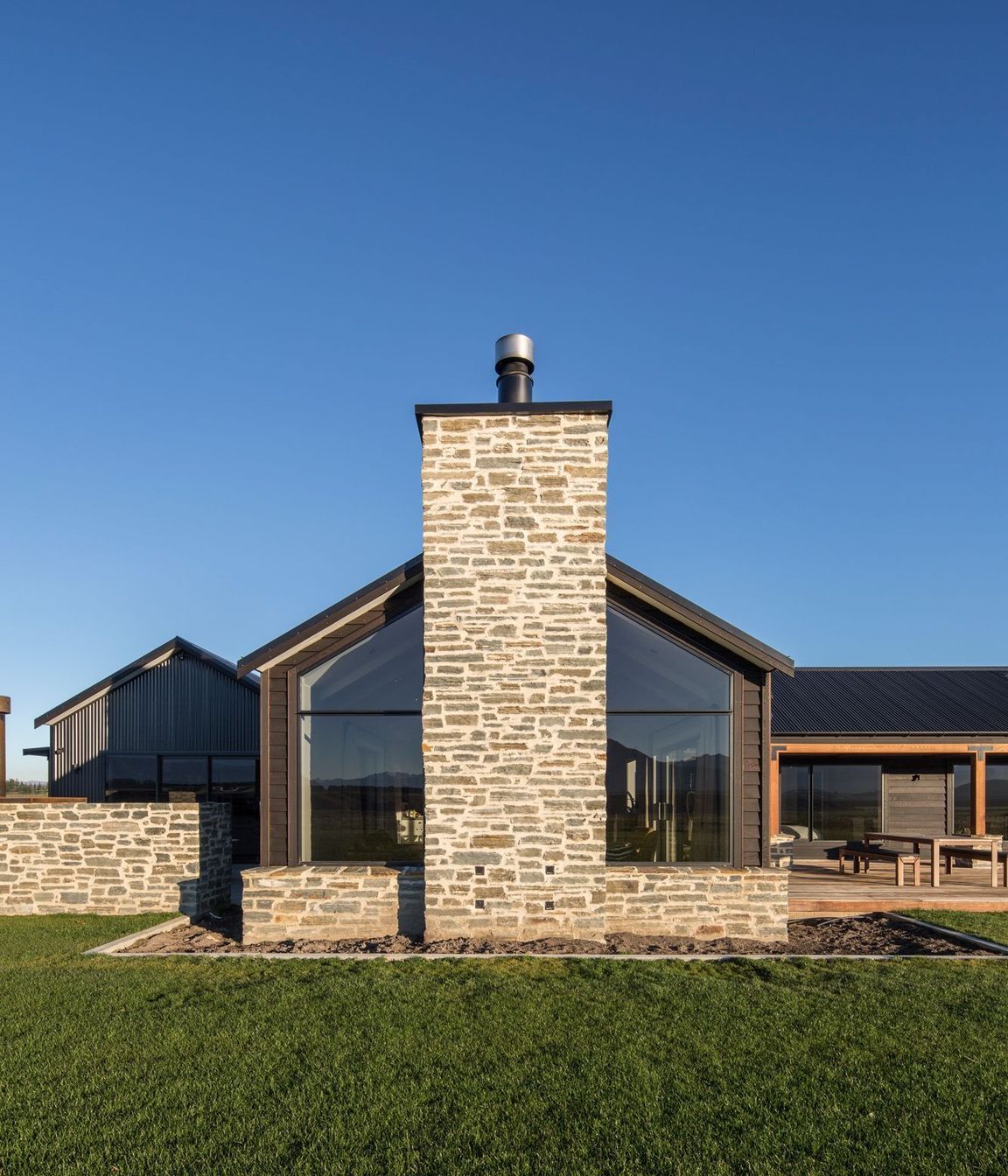 Clutha River House