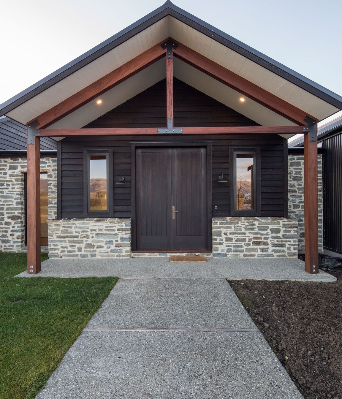 Clutha River House