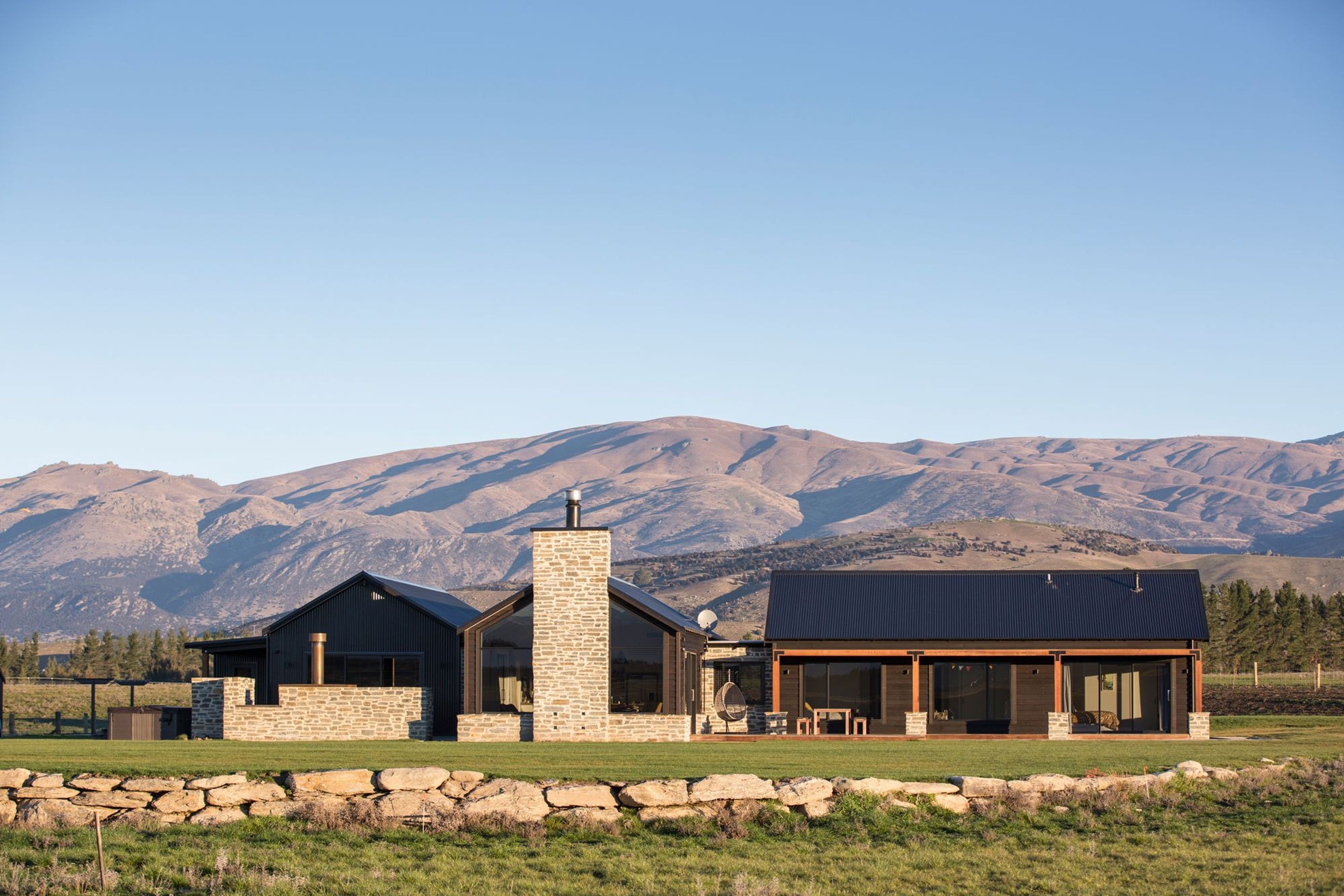 Clutha River House