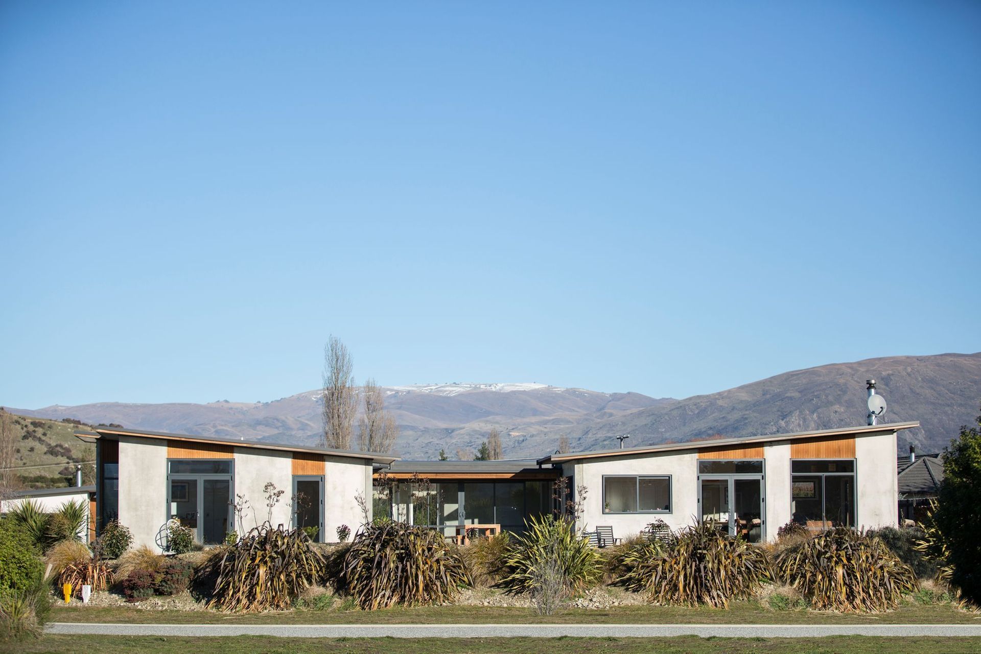 Clutha River House 2