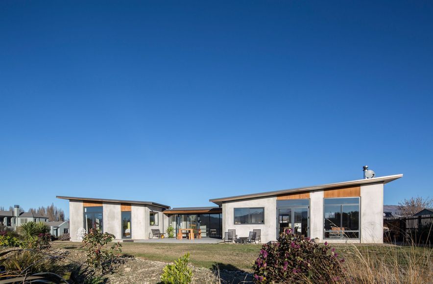 Clutha River Concrete House