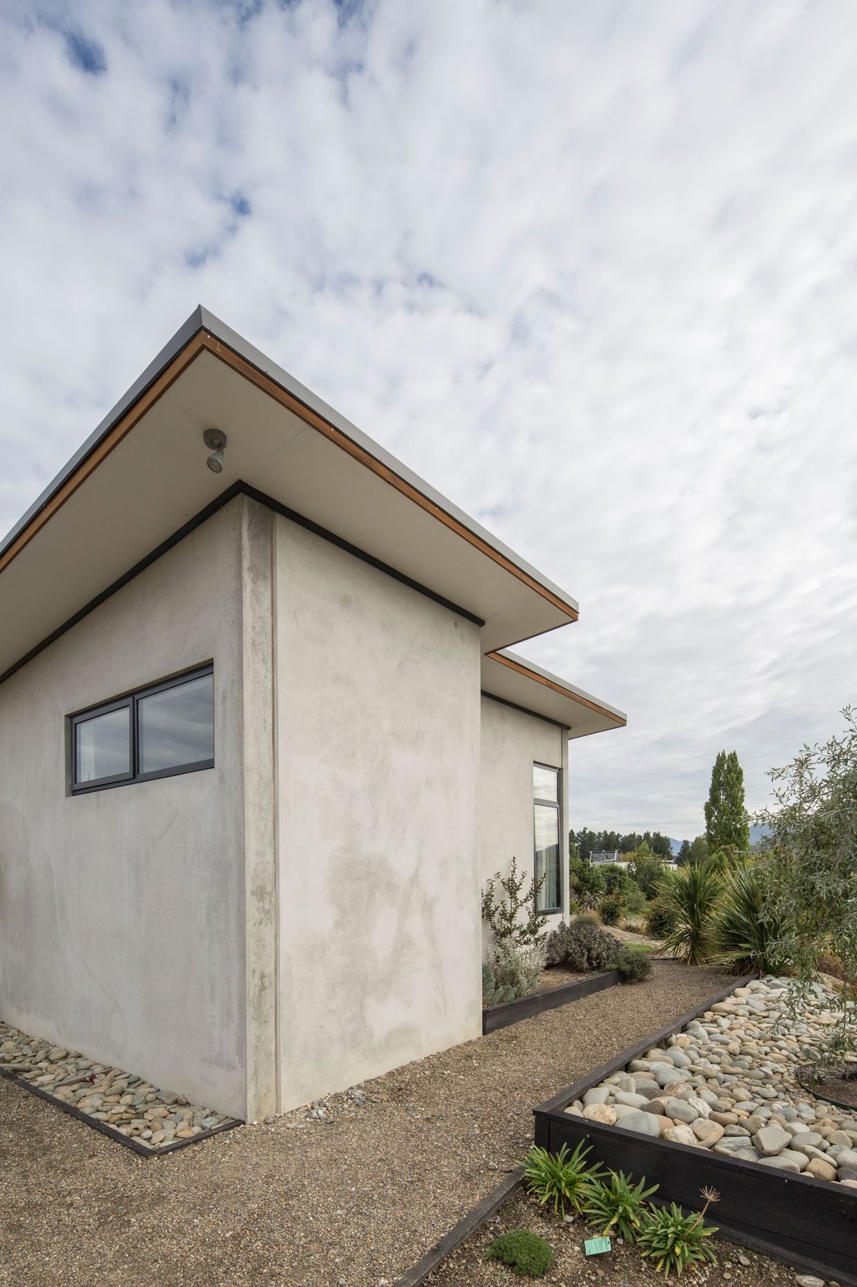 Clutha River House 2