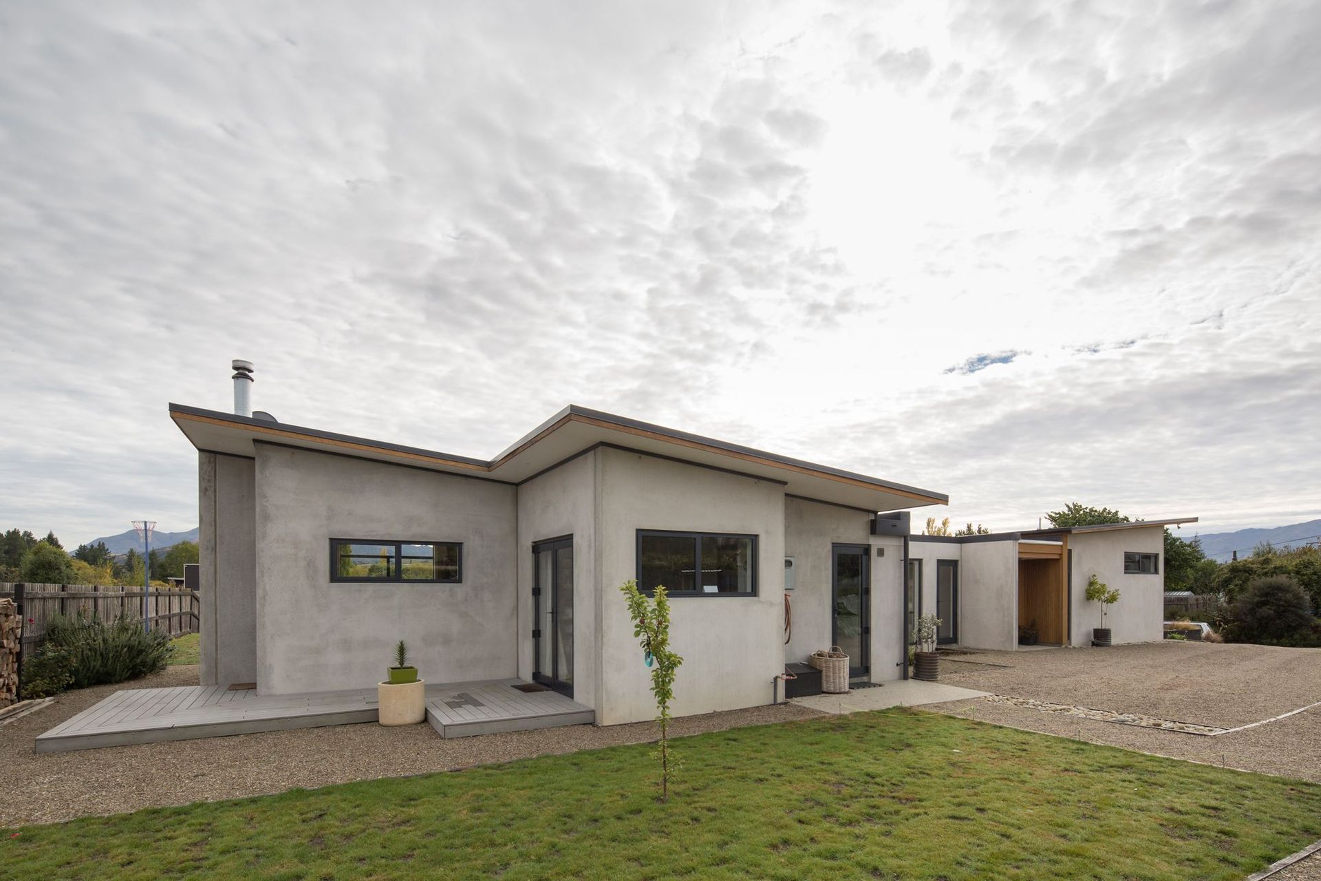 Clutha River House 2