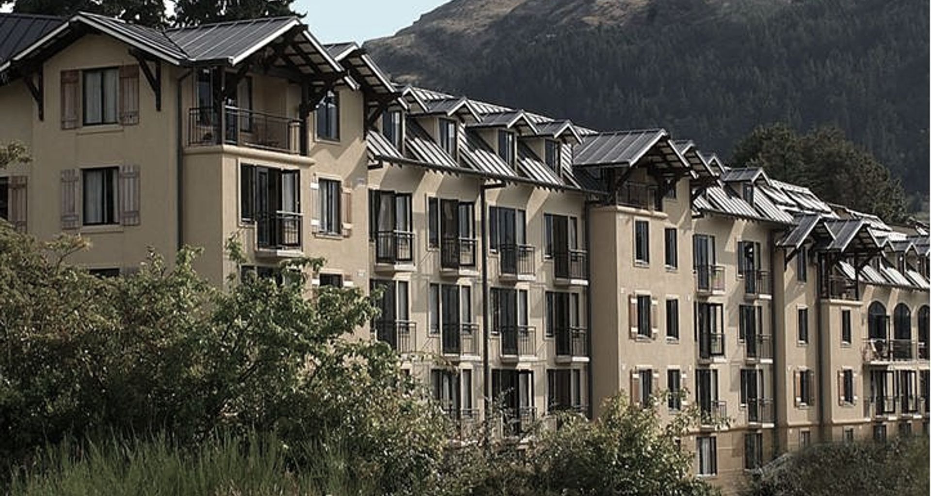 Hotel St. Moritz banner