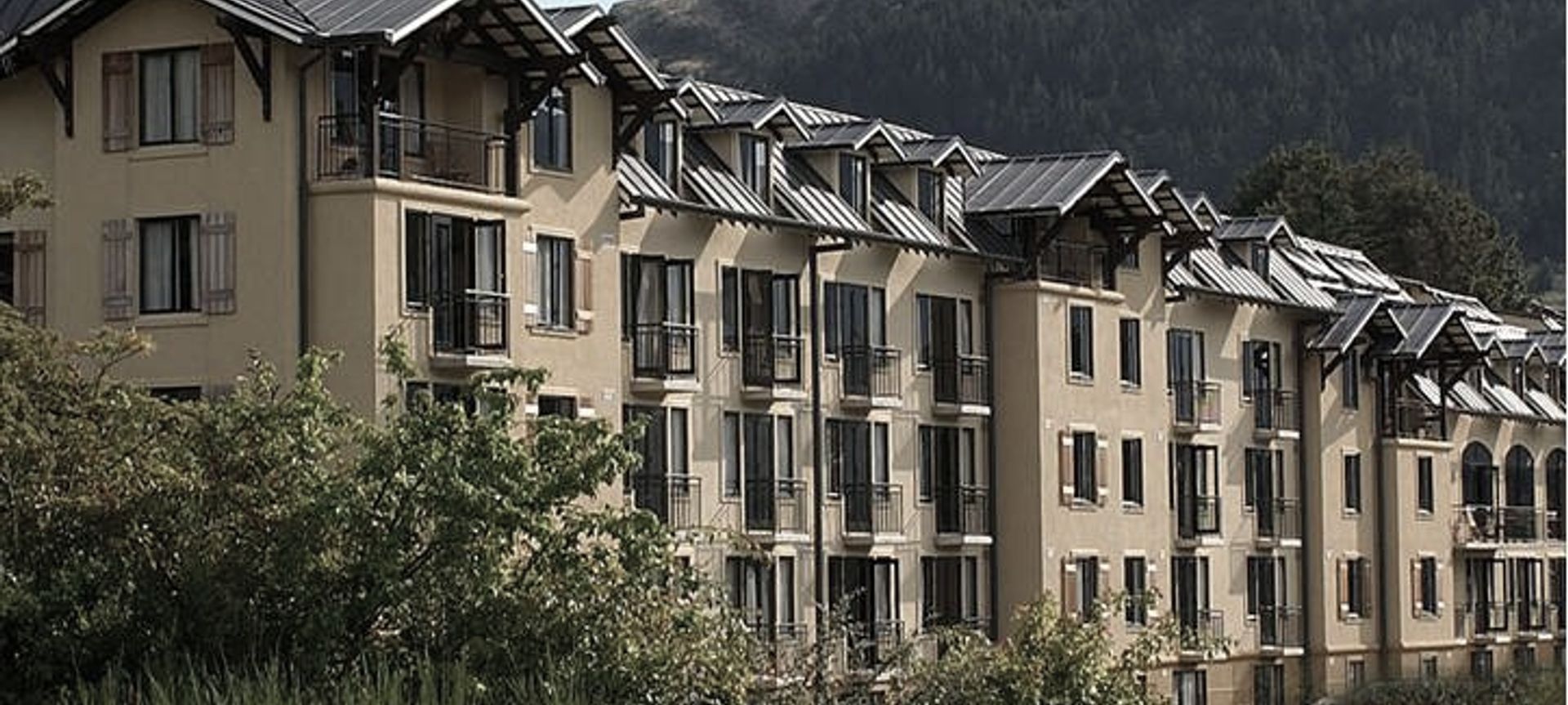 Hotel St. Moritz banner