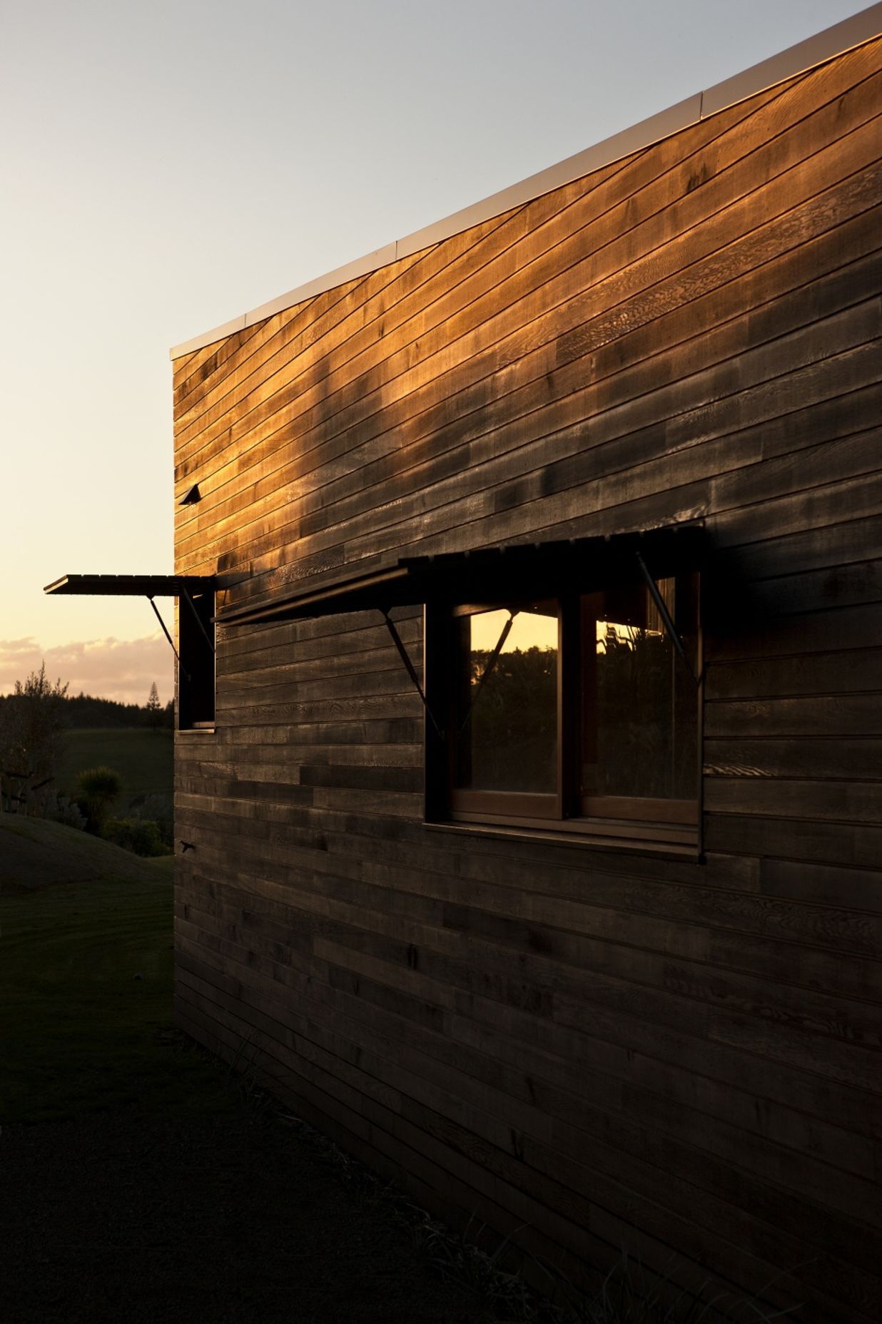 TUTUKAKA HOUSE