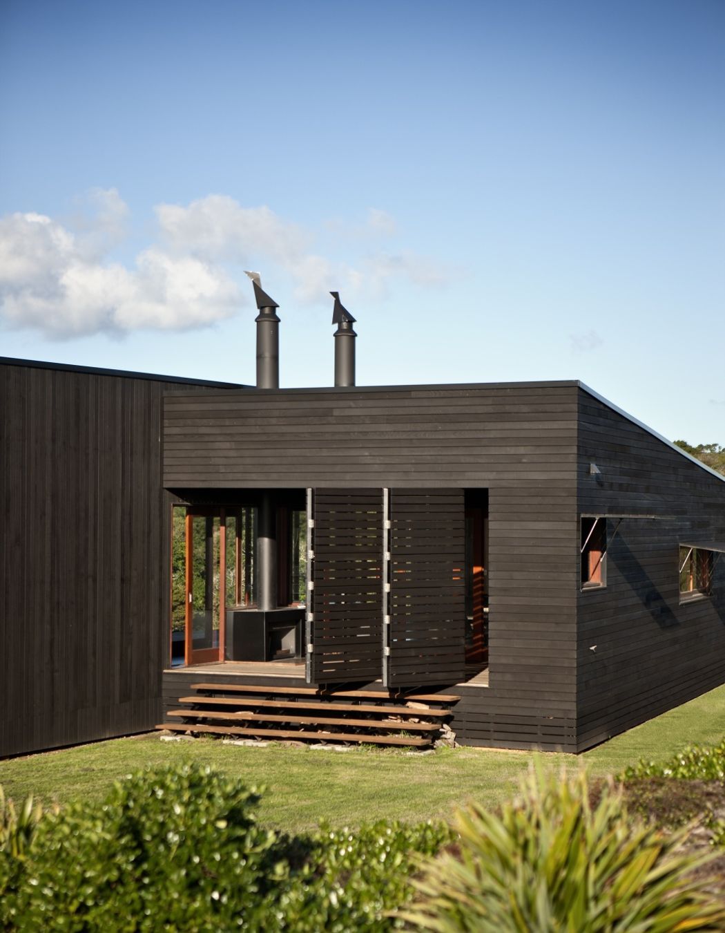 TUTUKAKA HOUSE